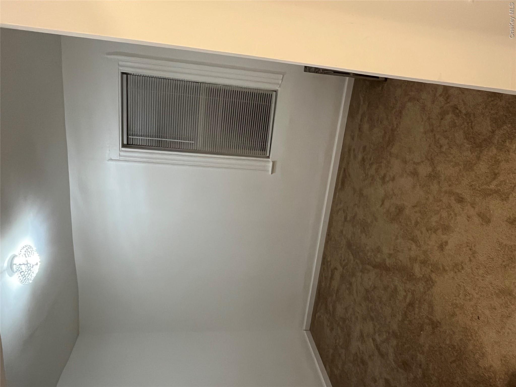 1011 Hemlock Street Property Photo 8