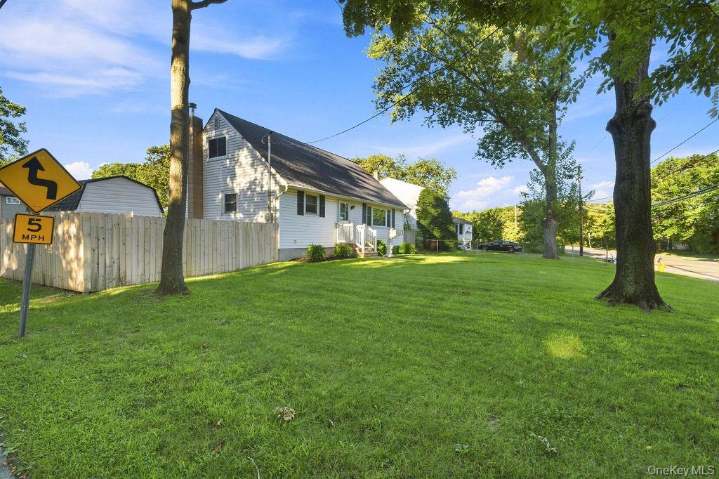 731 Muncey Road Property Photo 3
