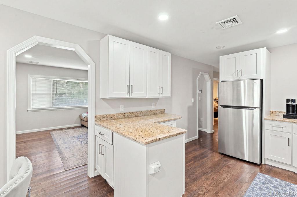 731 Muncey Road Property Photo 6