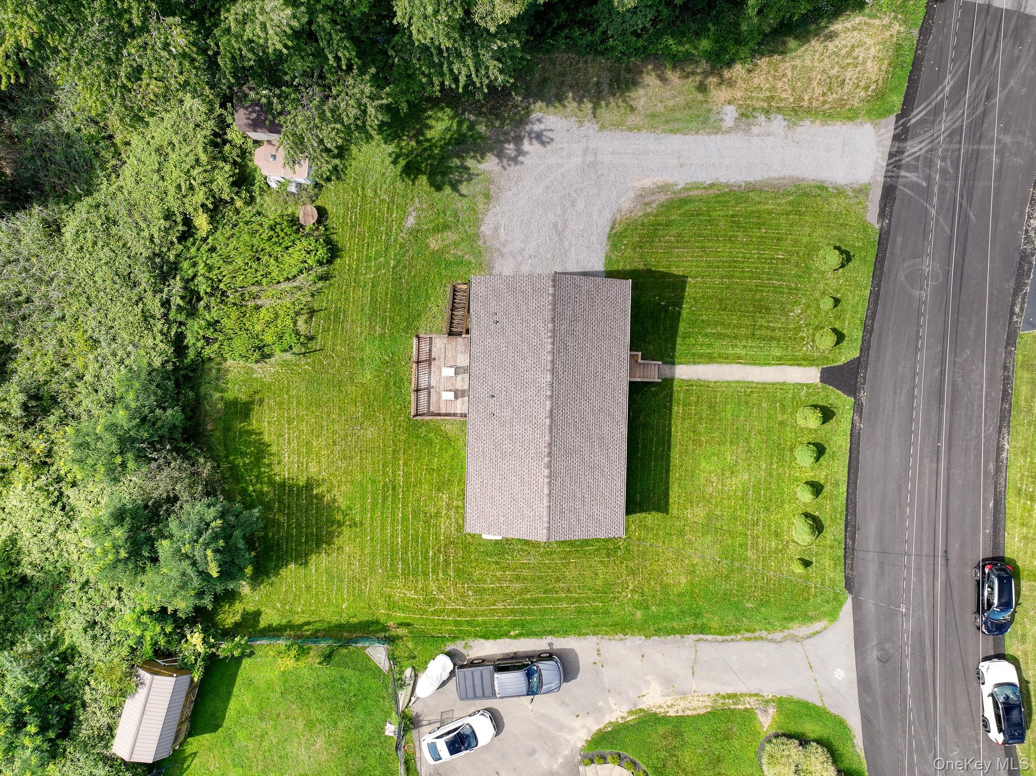 200 Doris Street Property Photo 2