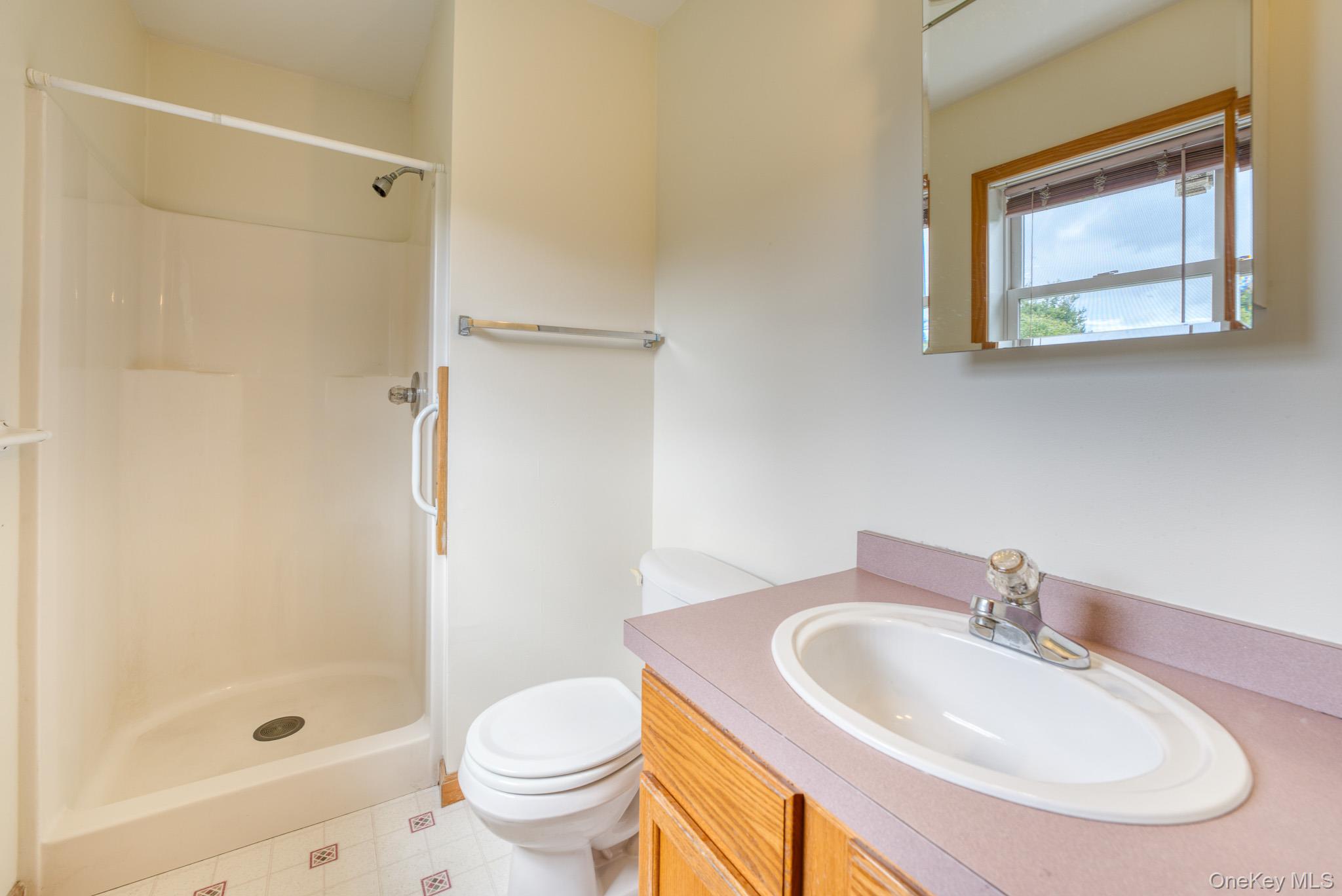200 Doris Street Property Photo 13