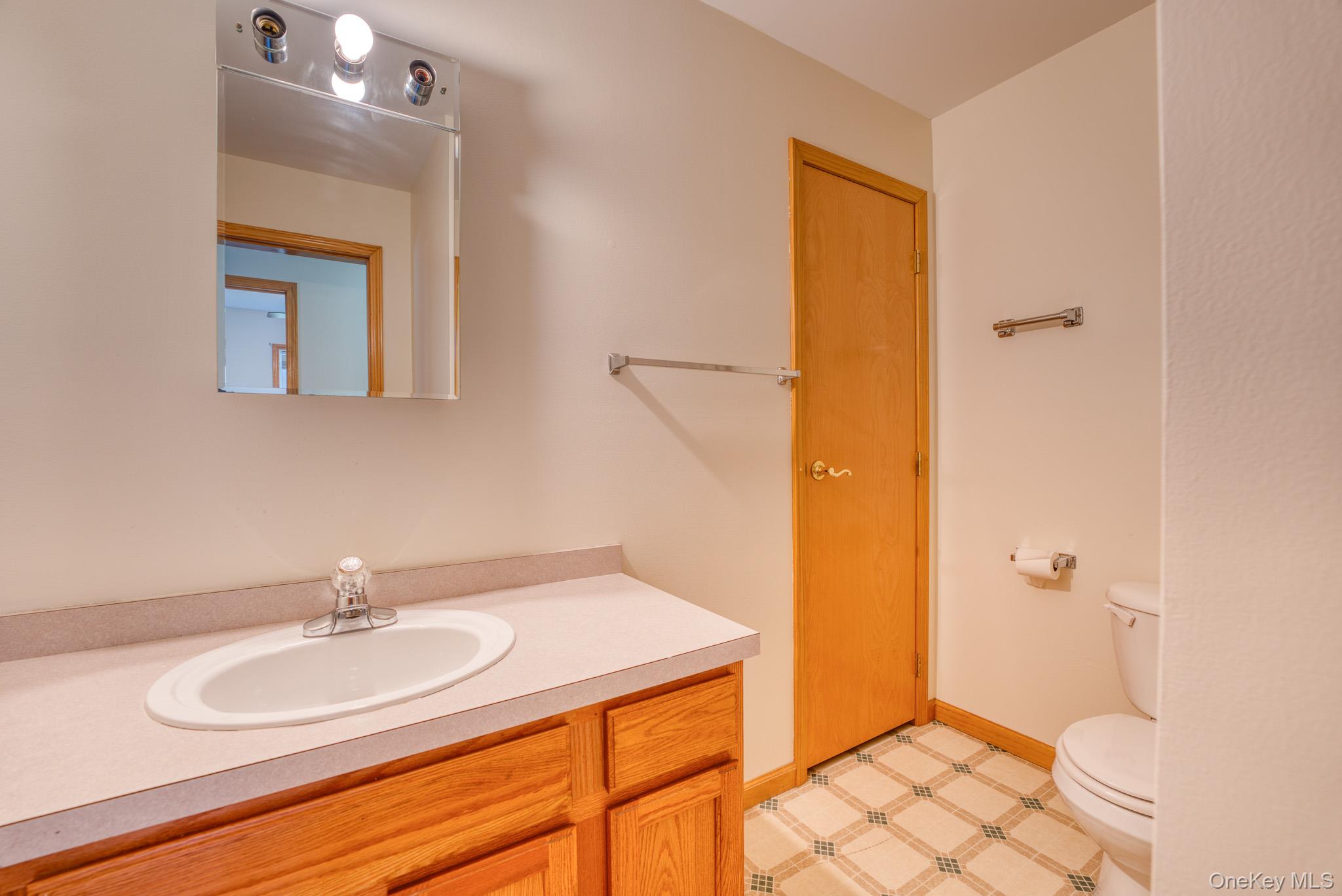 200 Doris Street Property Photo 16