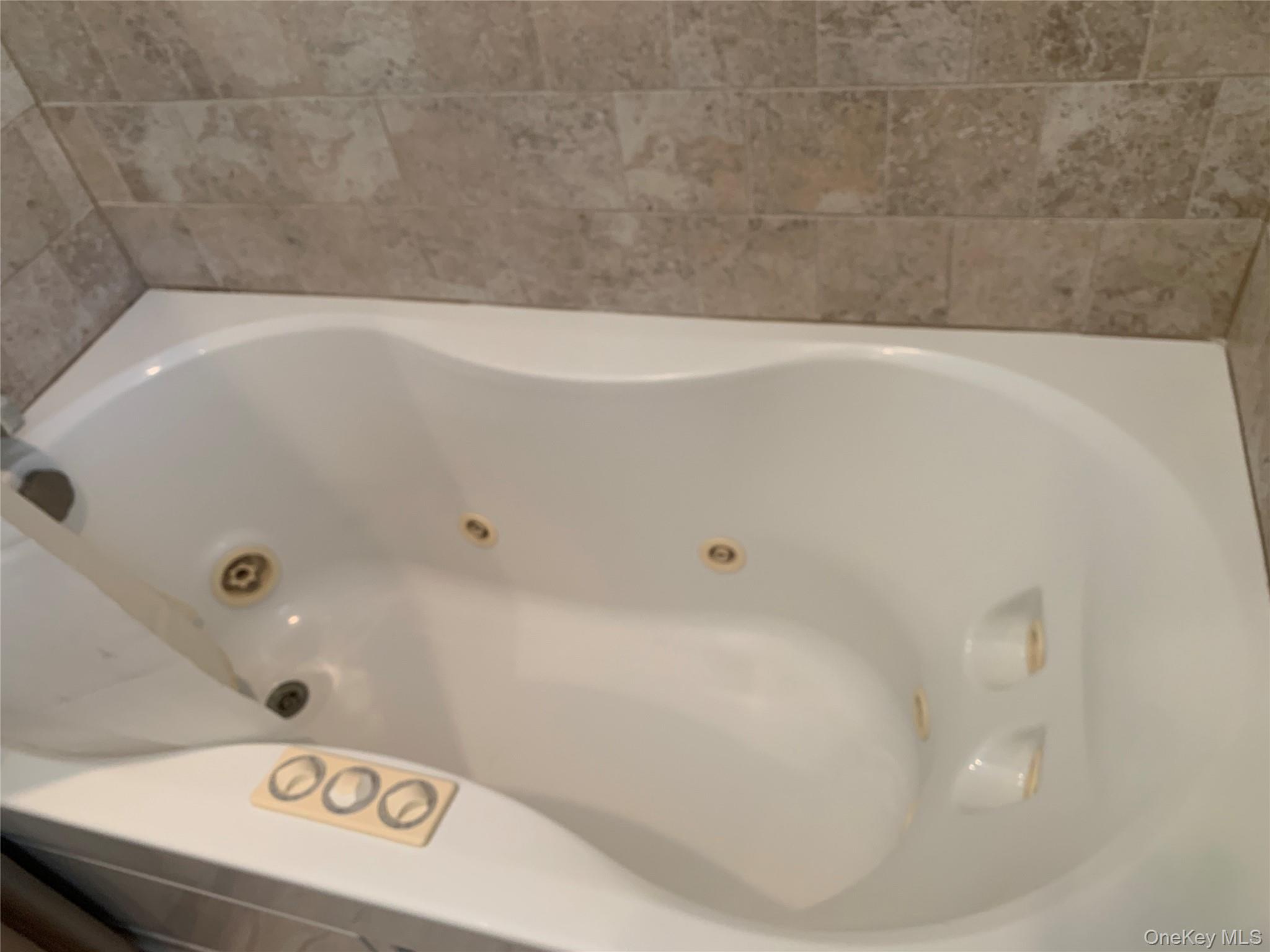 58 Ireland Drive Property Photo 28