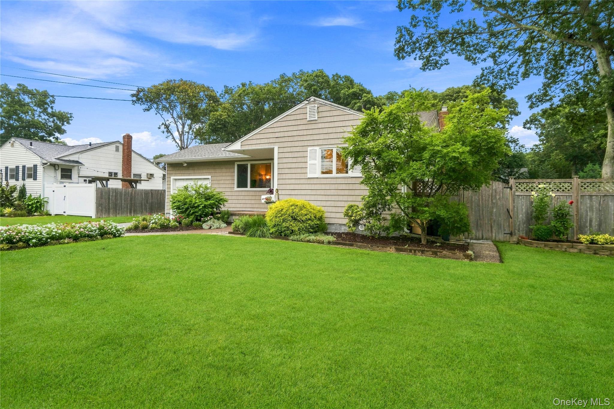 77 Lumur Drive Property Photo 1