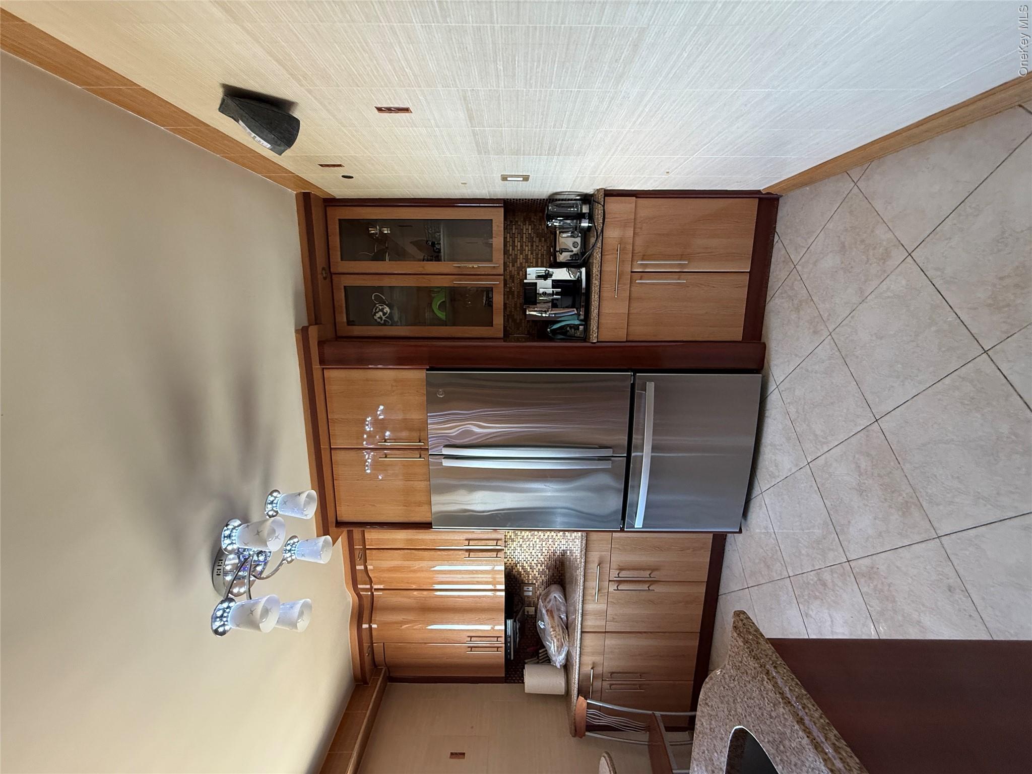 61-20 Grand Central Parkway C 905 Property Photo 18