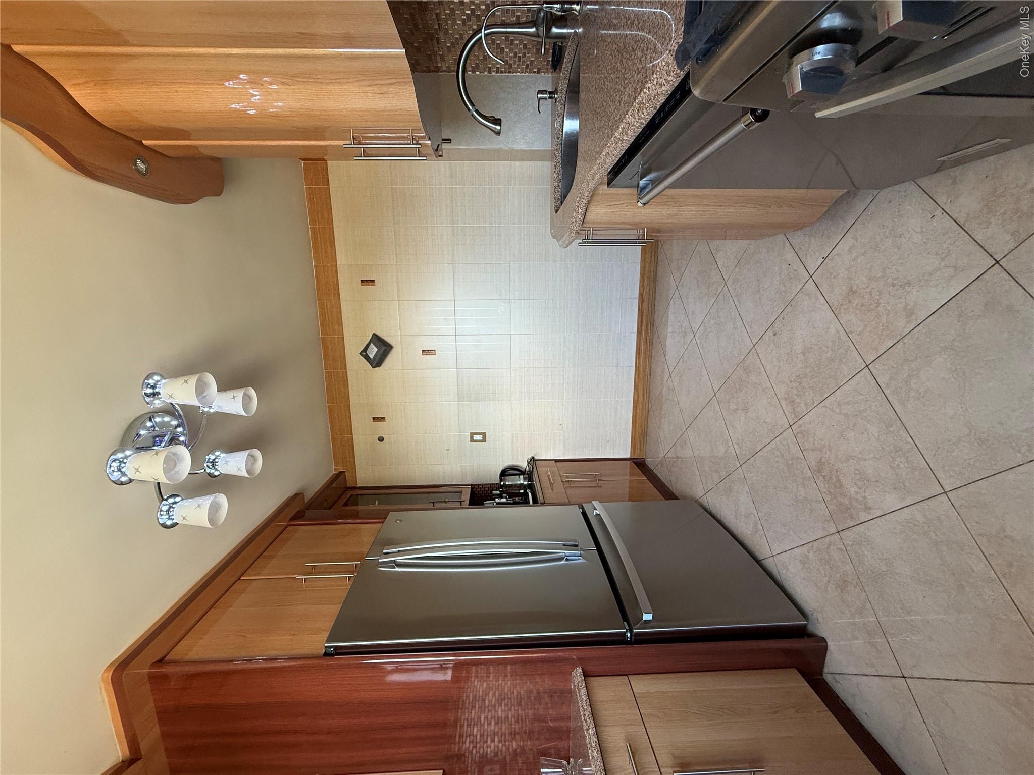 61-20 Grand Central Parkway C 905 Property Photo 21