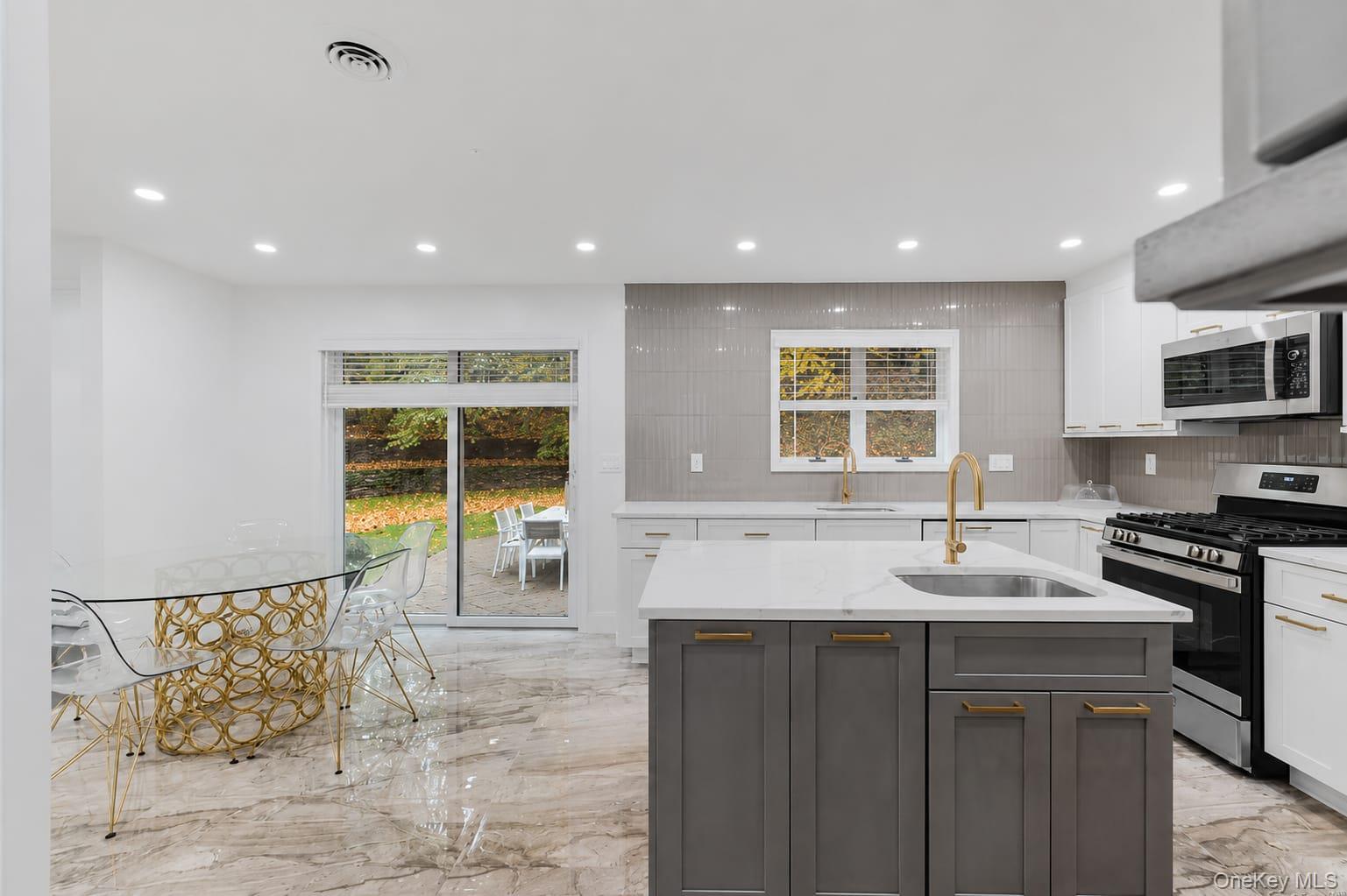 169 S Pascack Road Property Photo 15