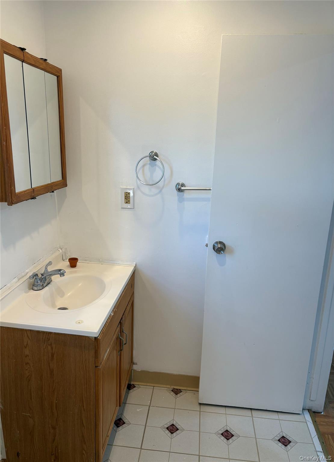 1975 Lenox Avenue Property Photo 28