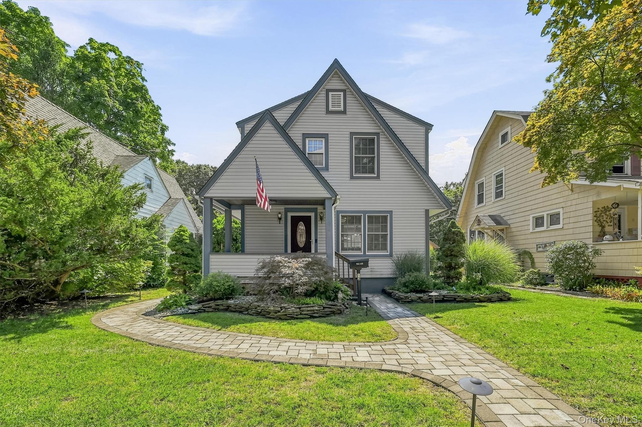 13 Washington Circle Property Photo 1