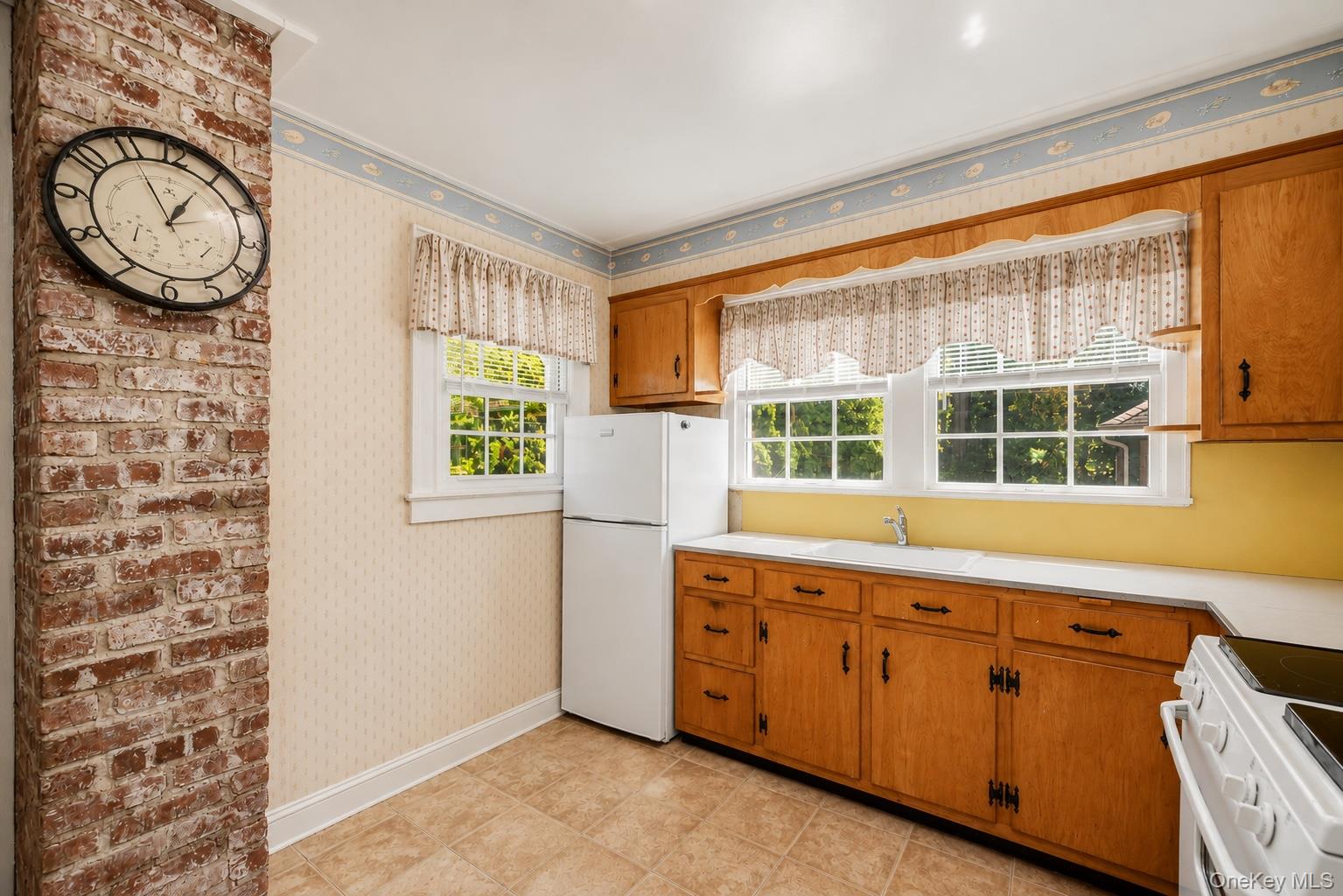 13 Washington Circle Property Photo 14