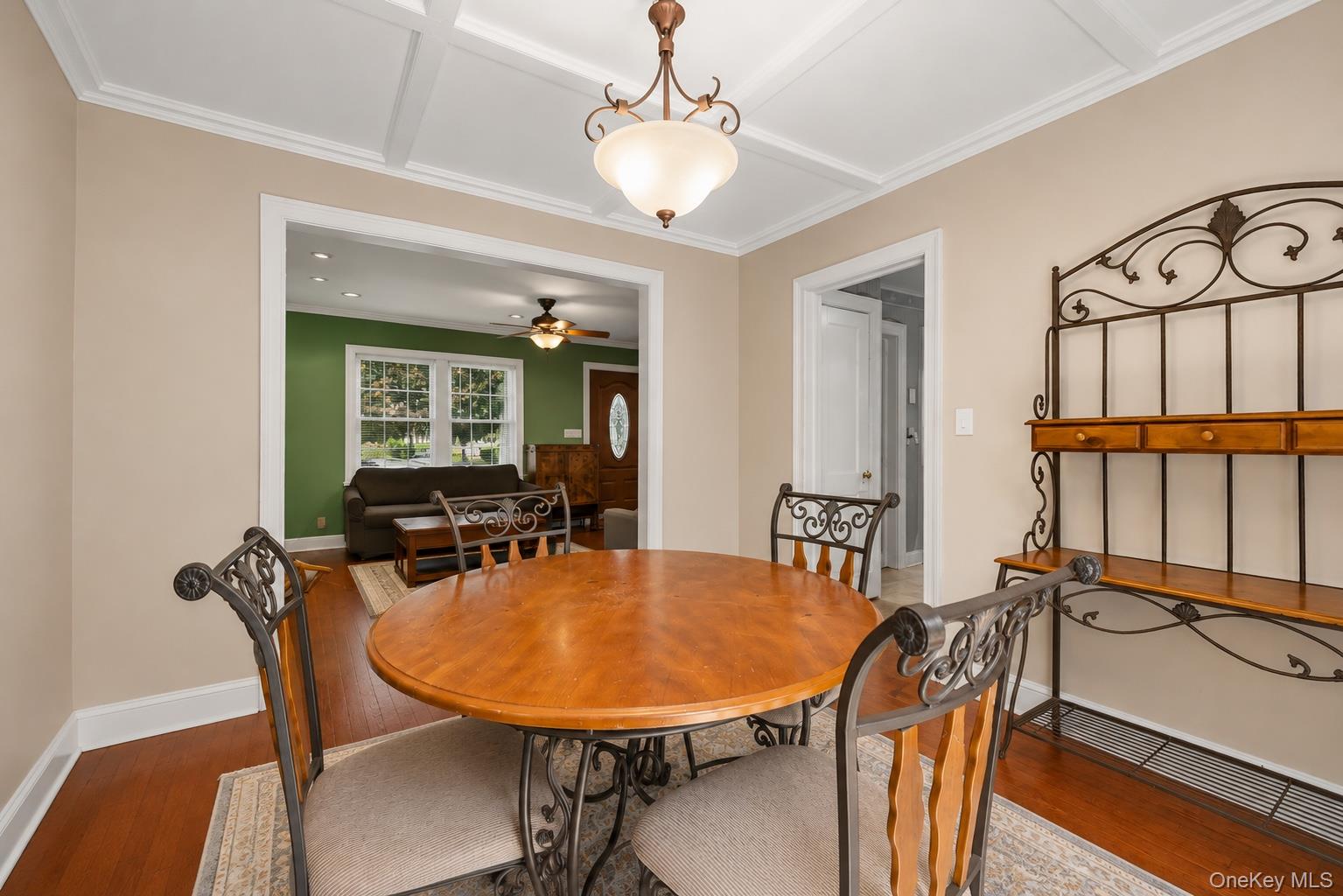13 Washington Circle Property Photo 15
