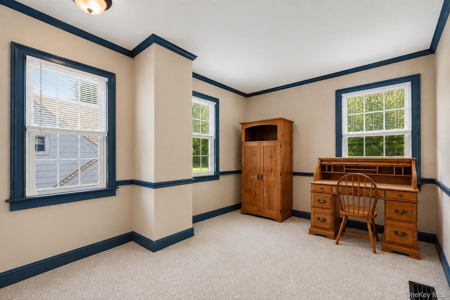 13 Washington Circle Property Photo 19