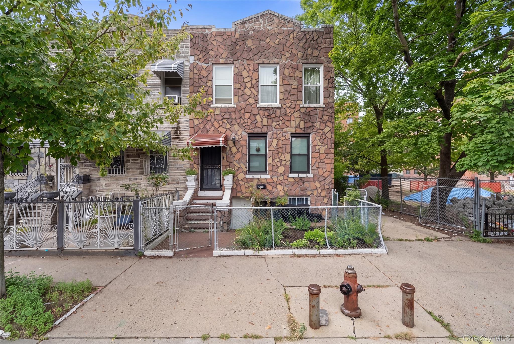 749 Taylor Avenue Property Photo 1