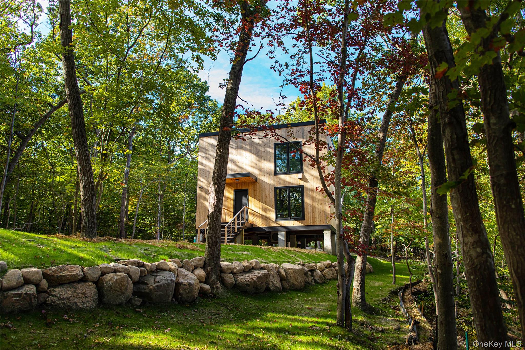 5 Oakwood Drive Property Photo 1