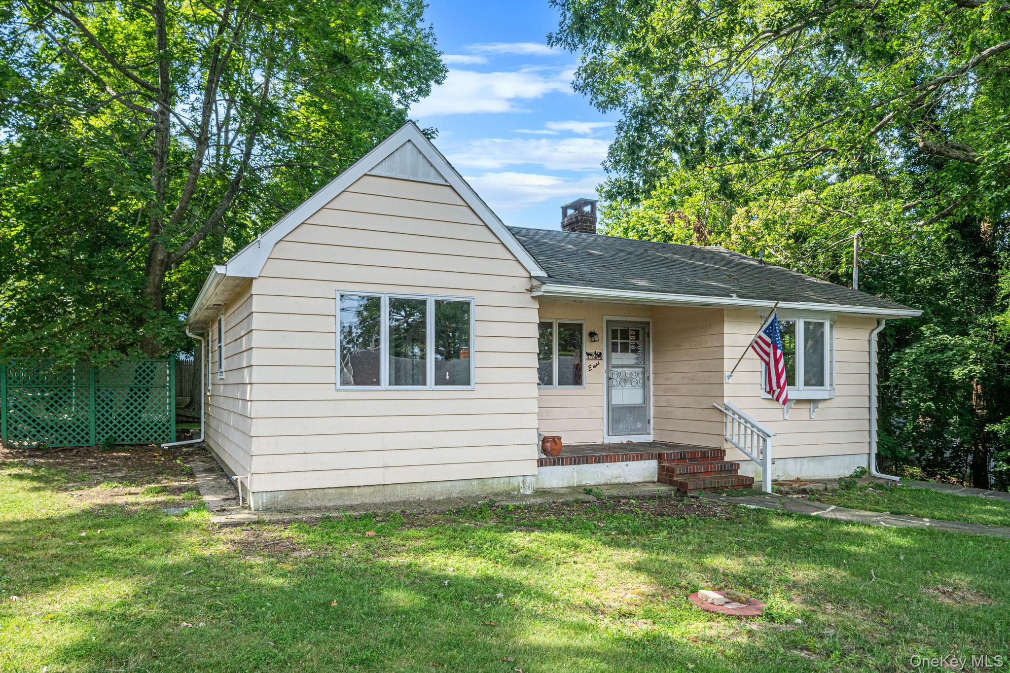 8 Triton Road Property Photo 2