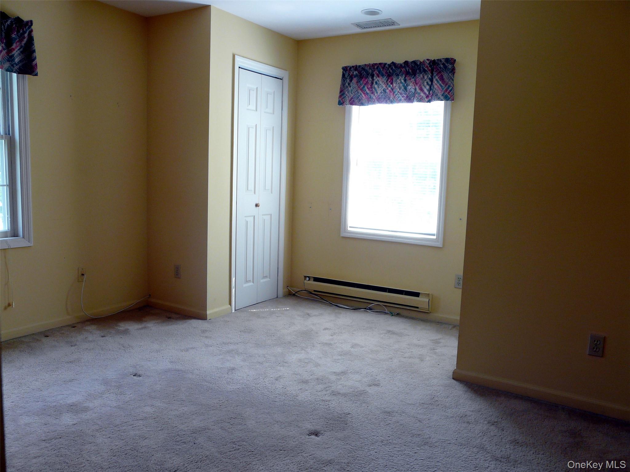 1876 Commerce Street Property Photo 9