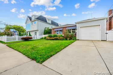 257 Neptune Boulevard Property Photo 24