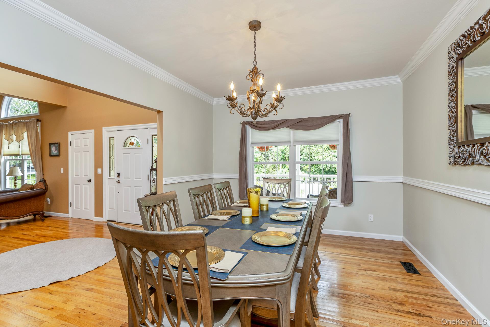 2835 N Wading River Road Property Photo 9
