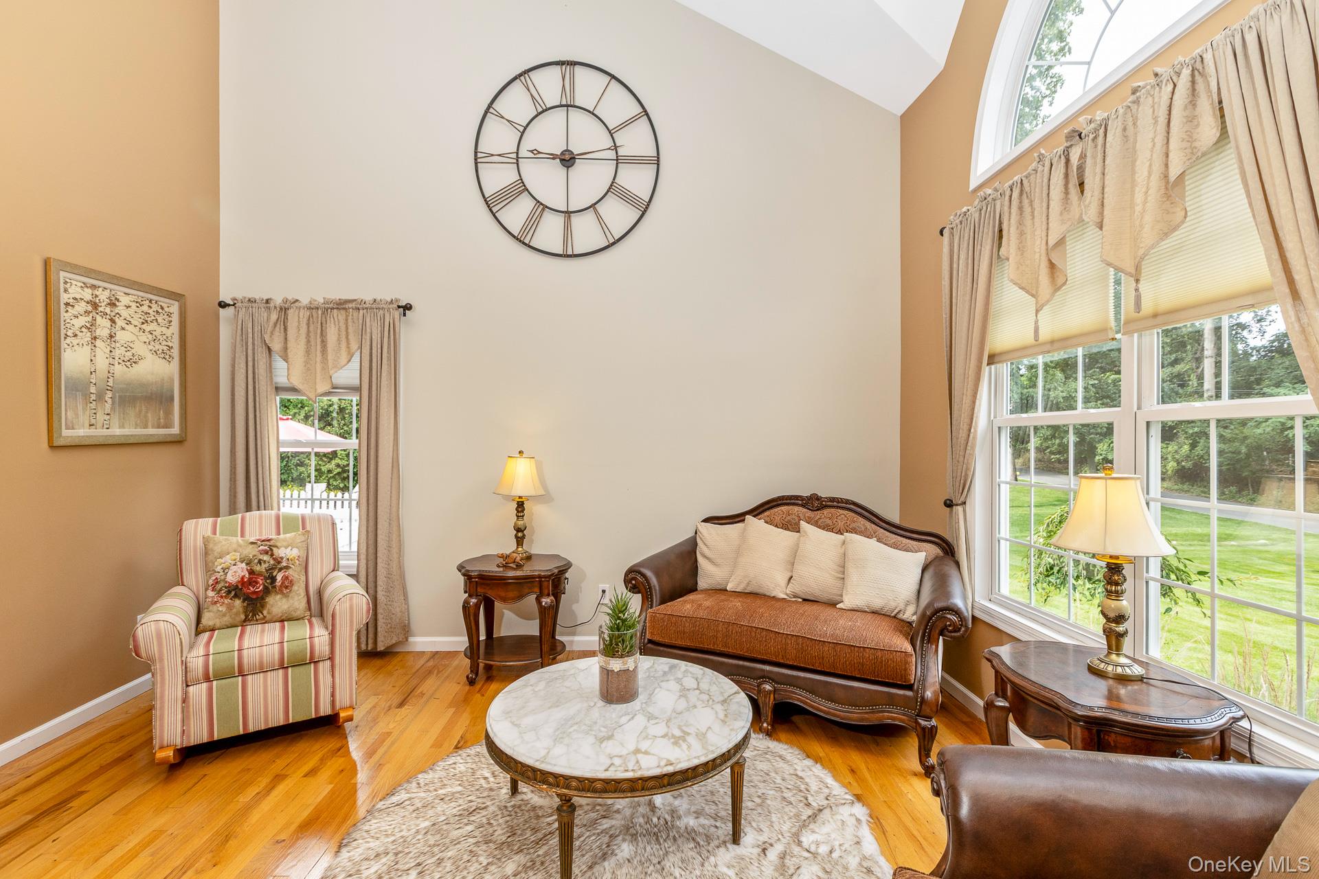 2835 N Wading River Road Property Photo 12