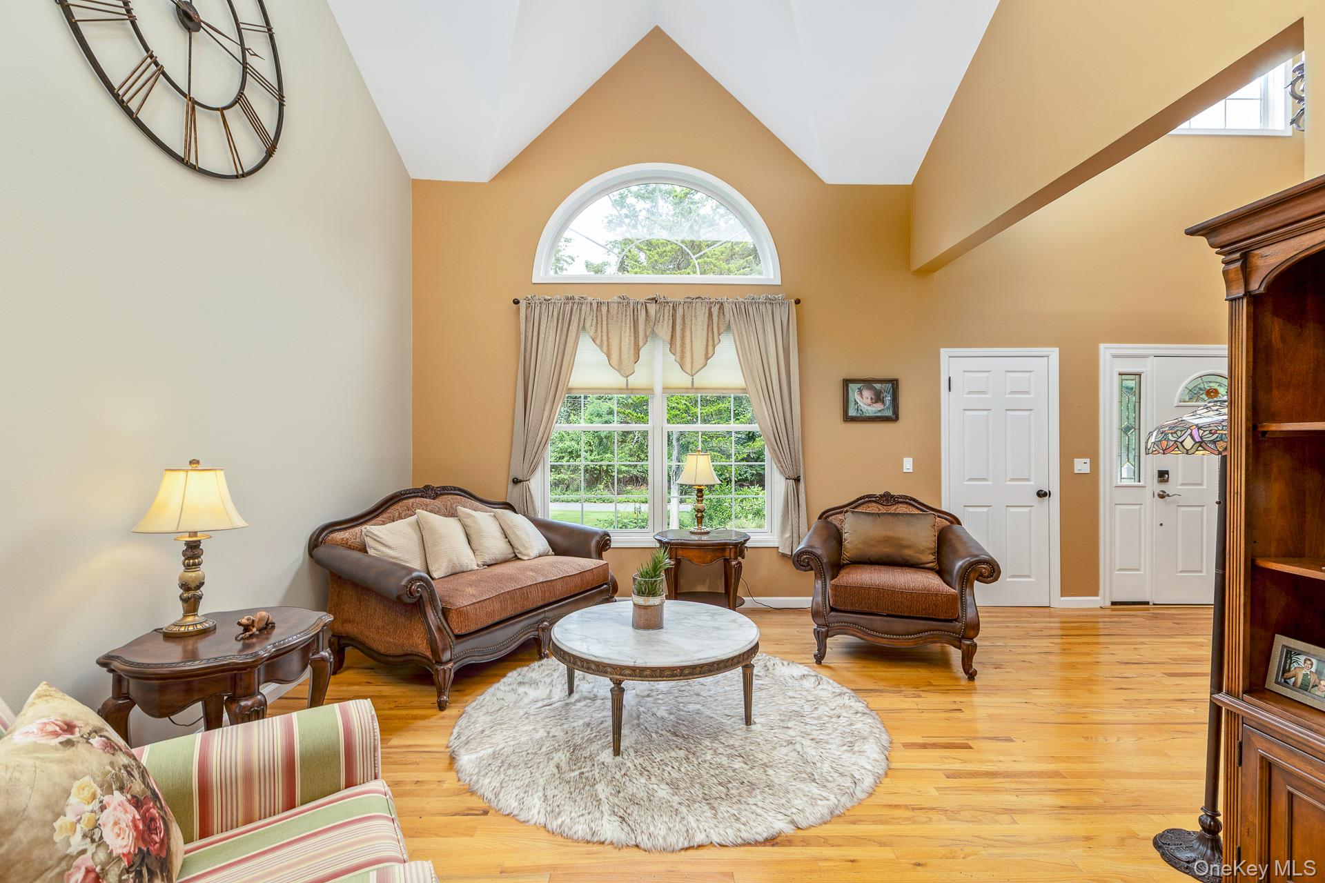 2835 N Wading River Road Property Photo 13