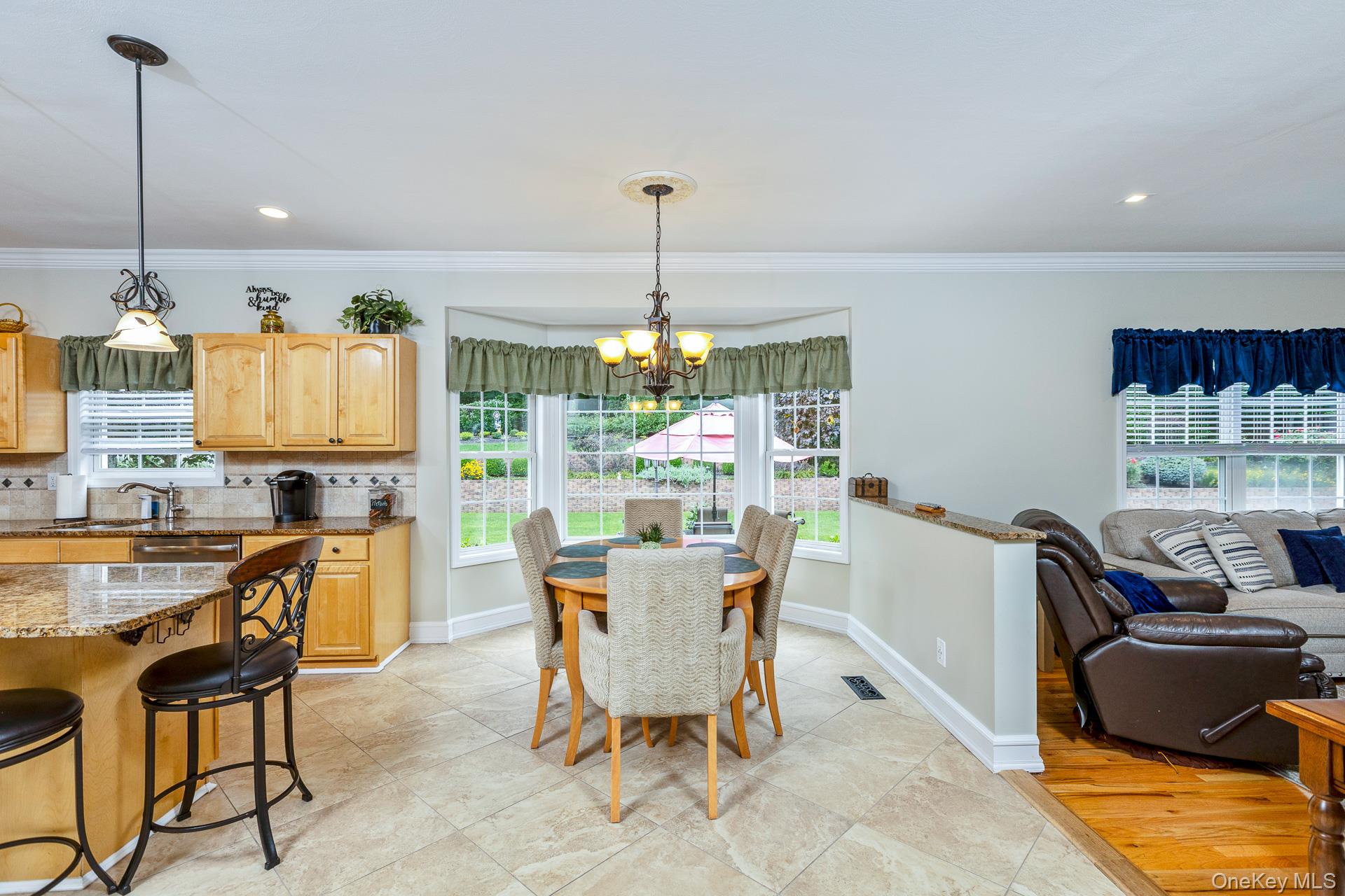 2835 N Wading River Road Property Photo 19