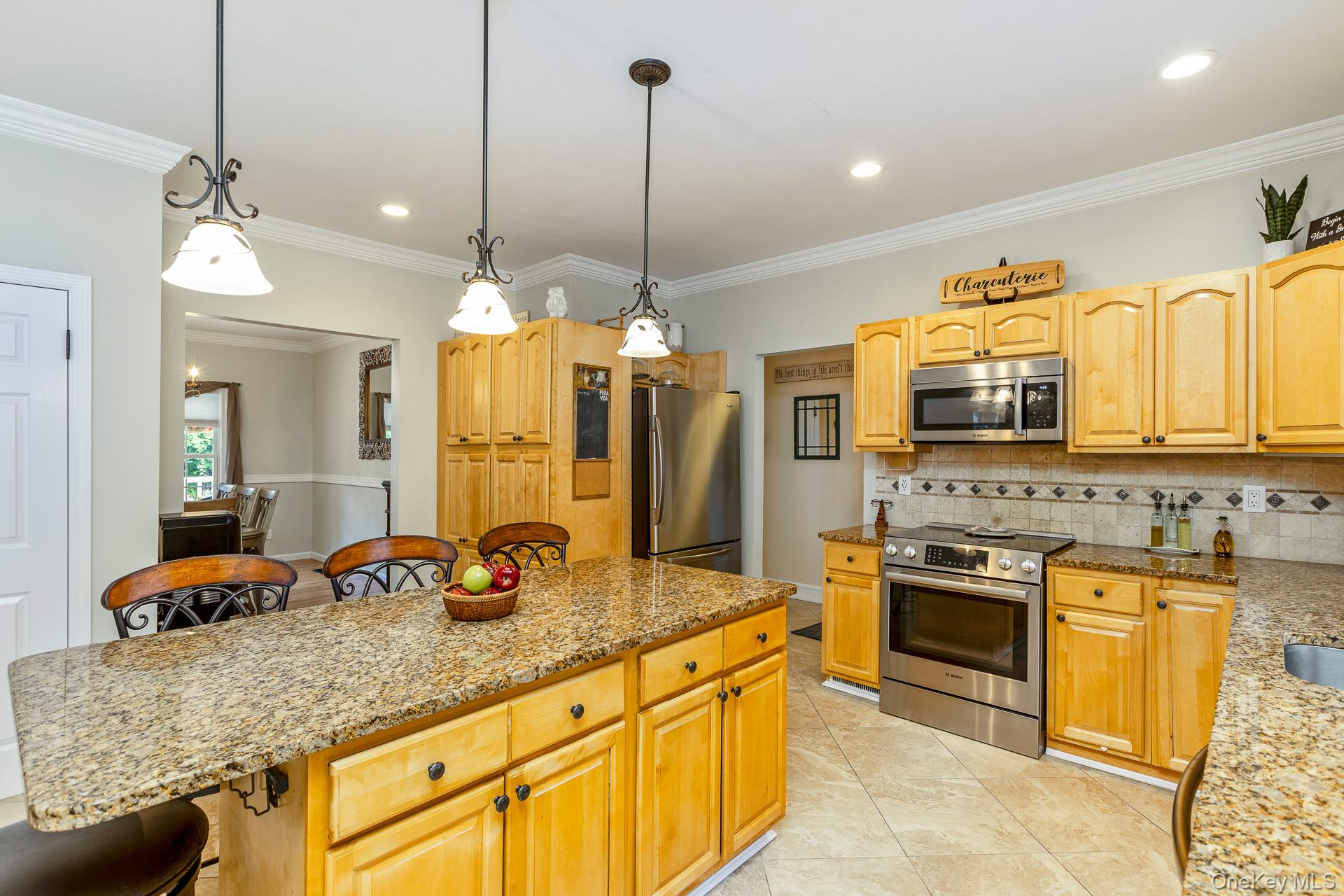 2835 N Wading River Road Property Photo 22