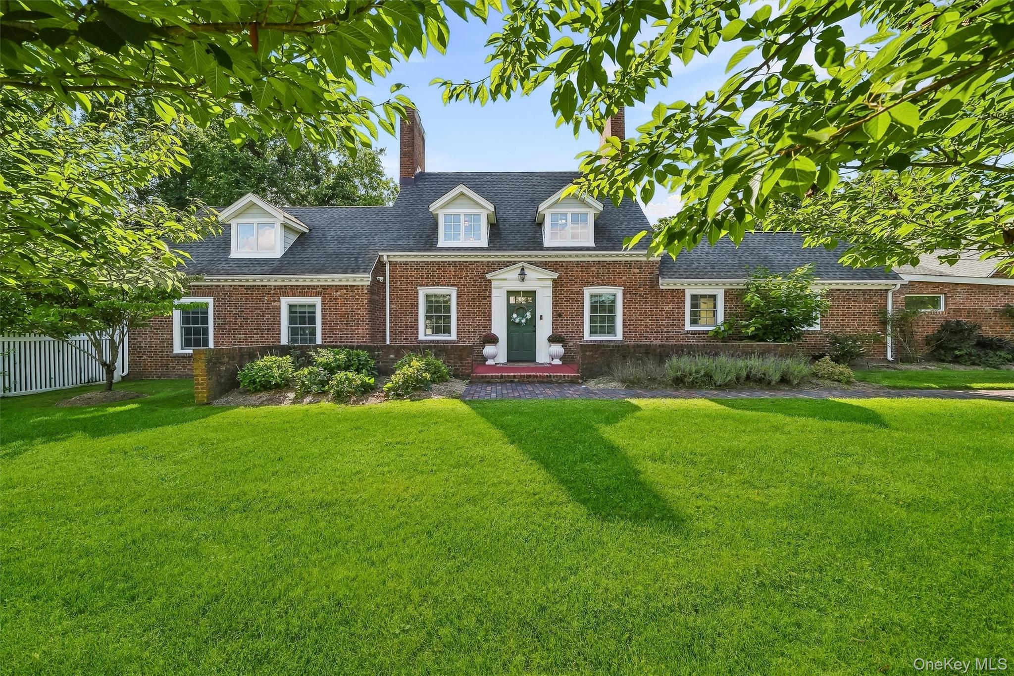 8 Rose Hill Road Property Photo 2