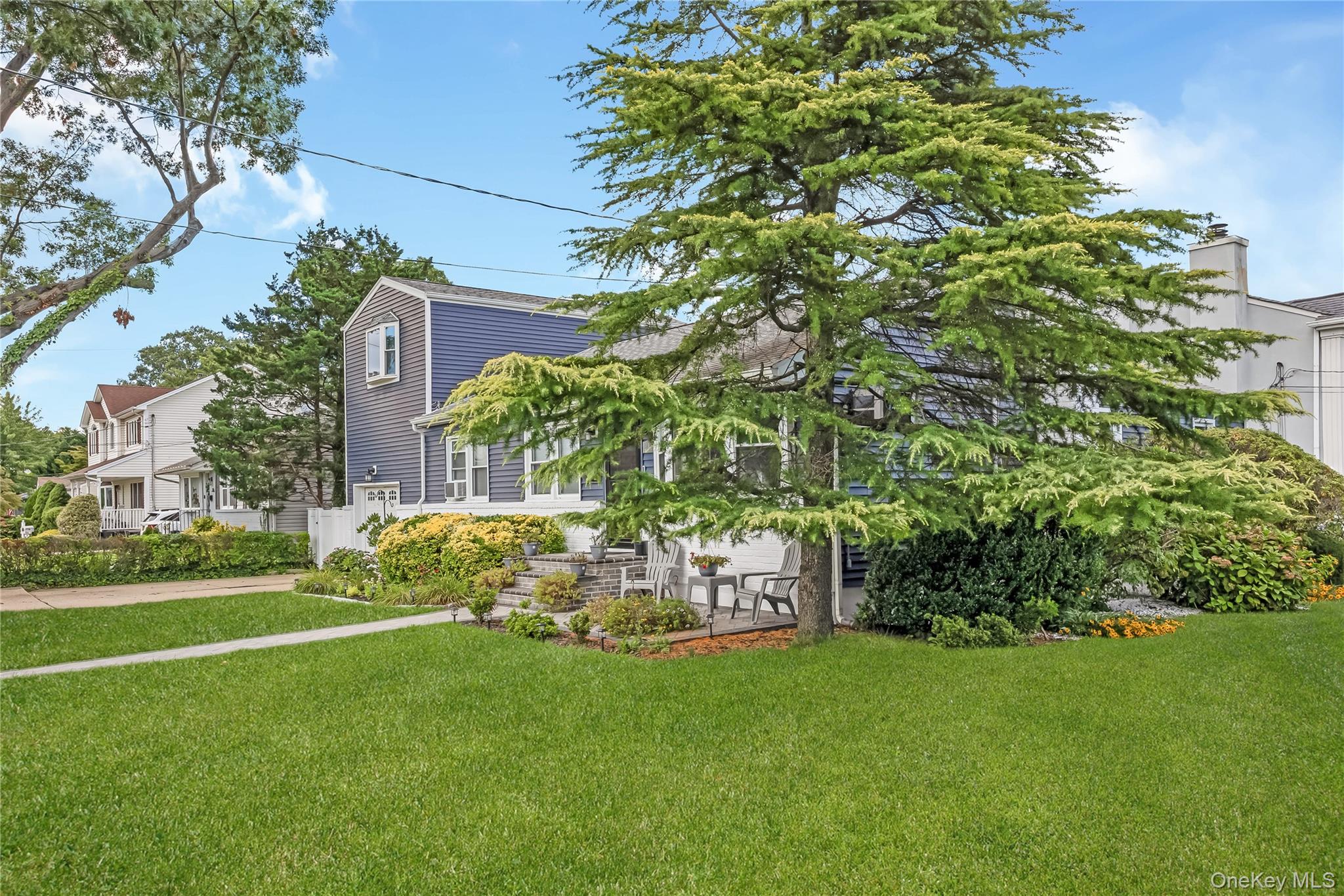 108 Woods Avenue Property Photo 3
