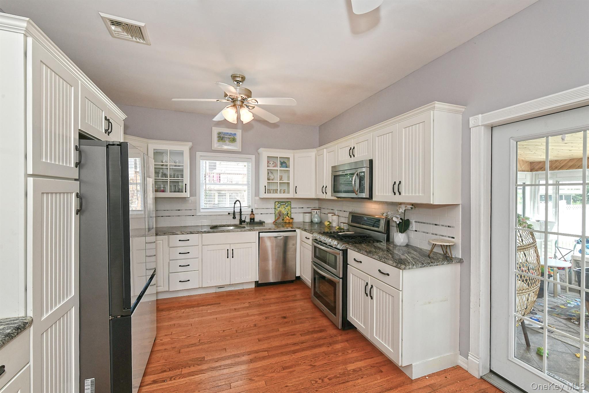 48 Lake Street Property Photo 4