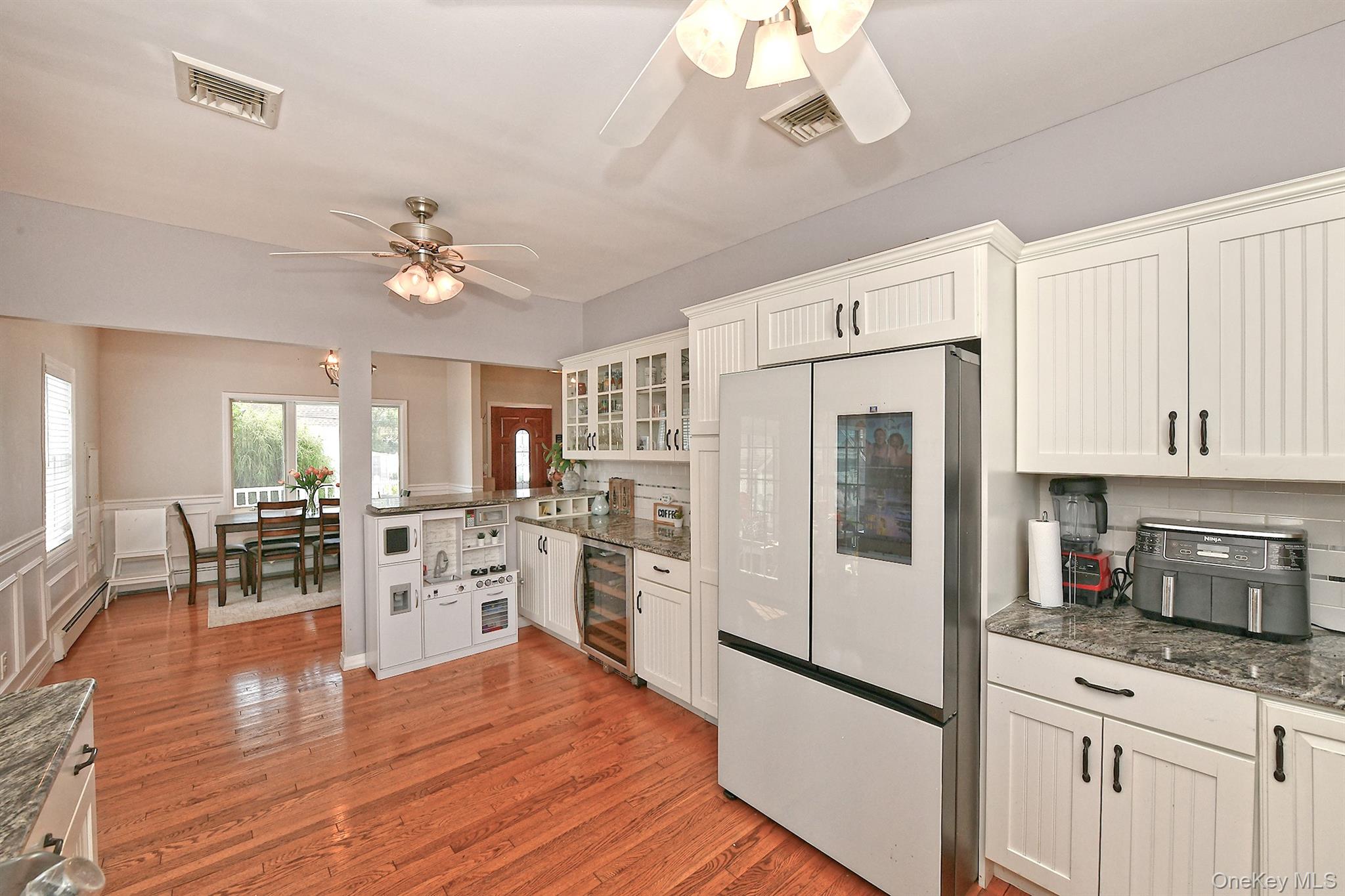 48 Lake Street Property Photo 5