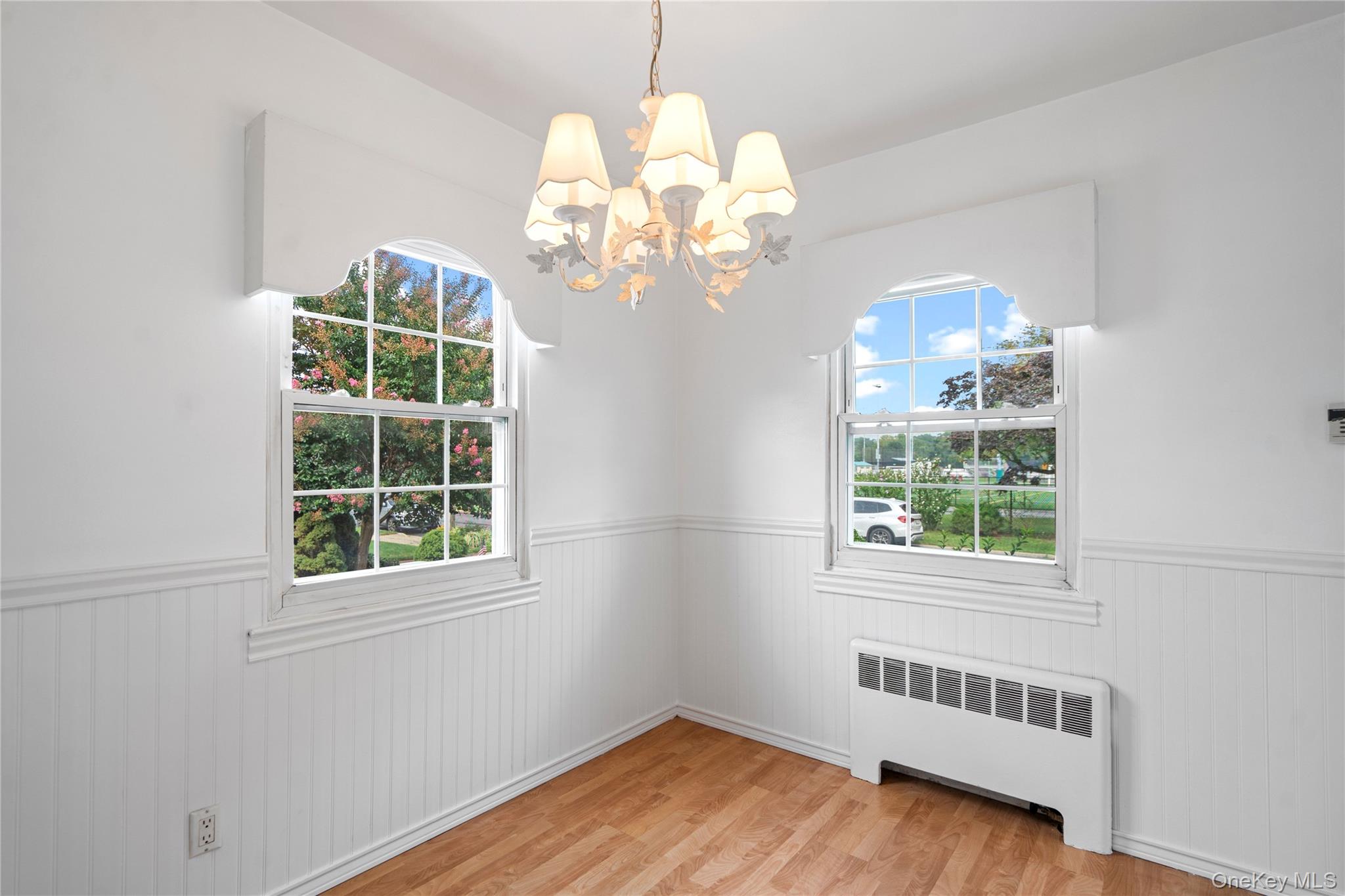 466 Croyden Road Property Photo 8
