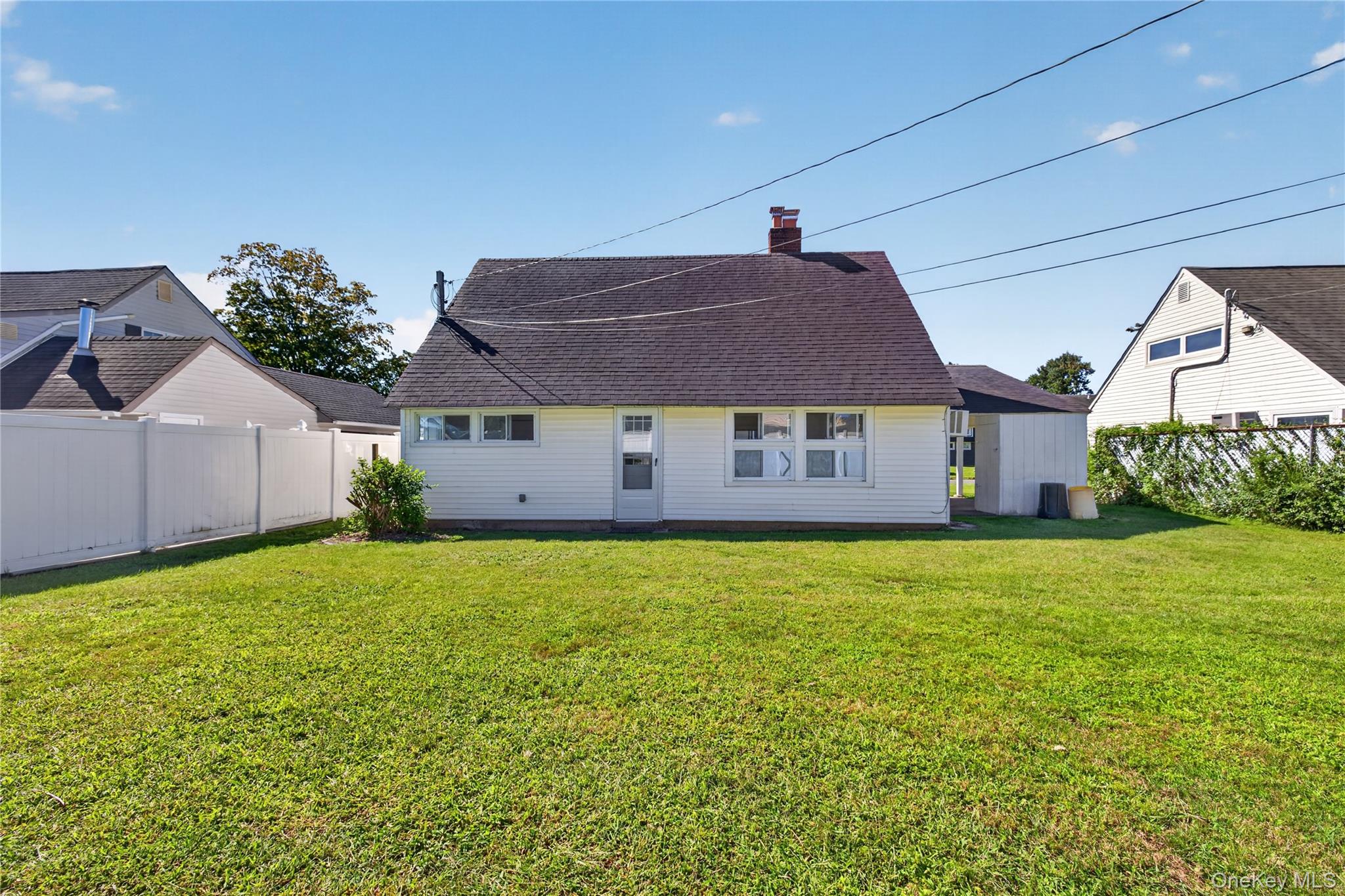 17 Berry Lane Property Photo 6