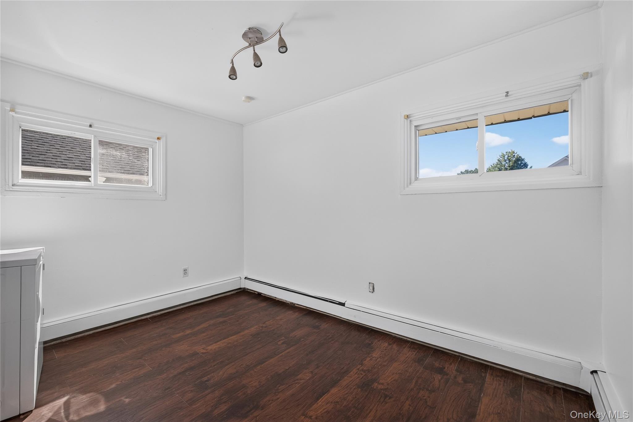 17 Berry Lane Property Photo 18