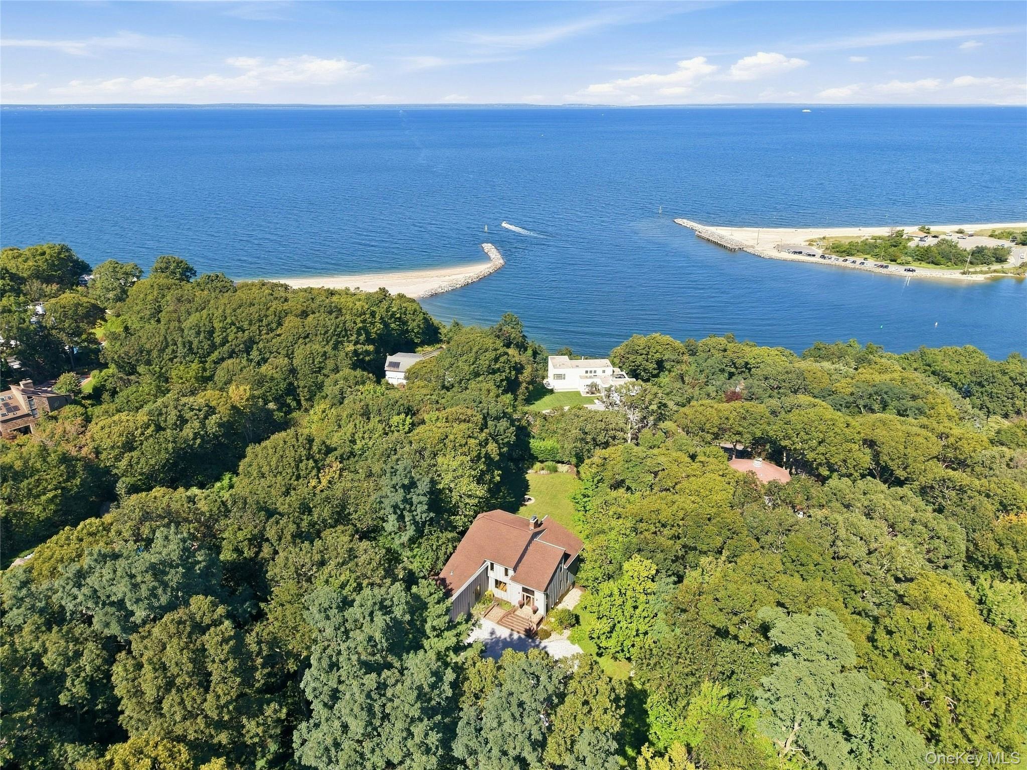 5 Dock Court Property Photo 2
