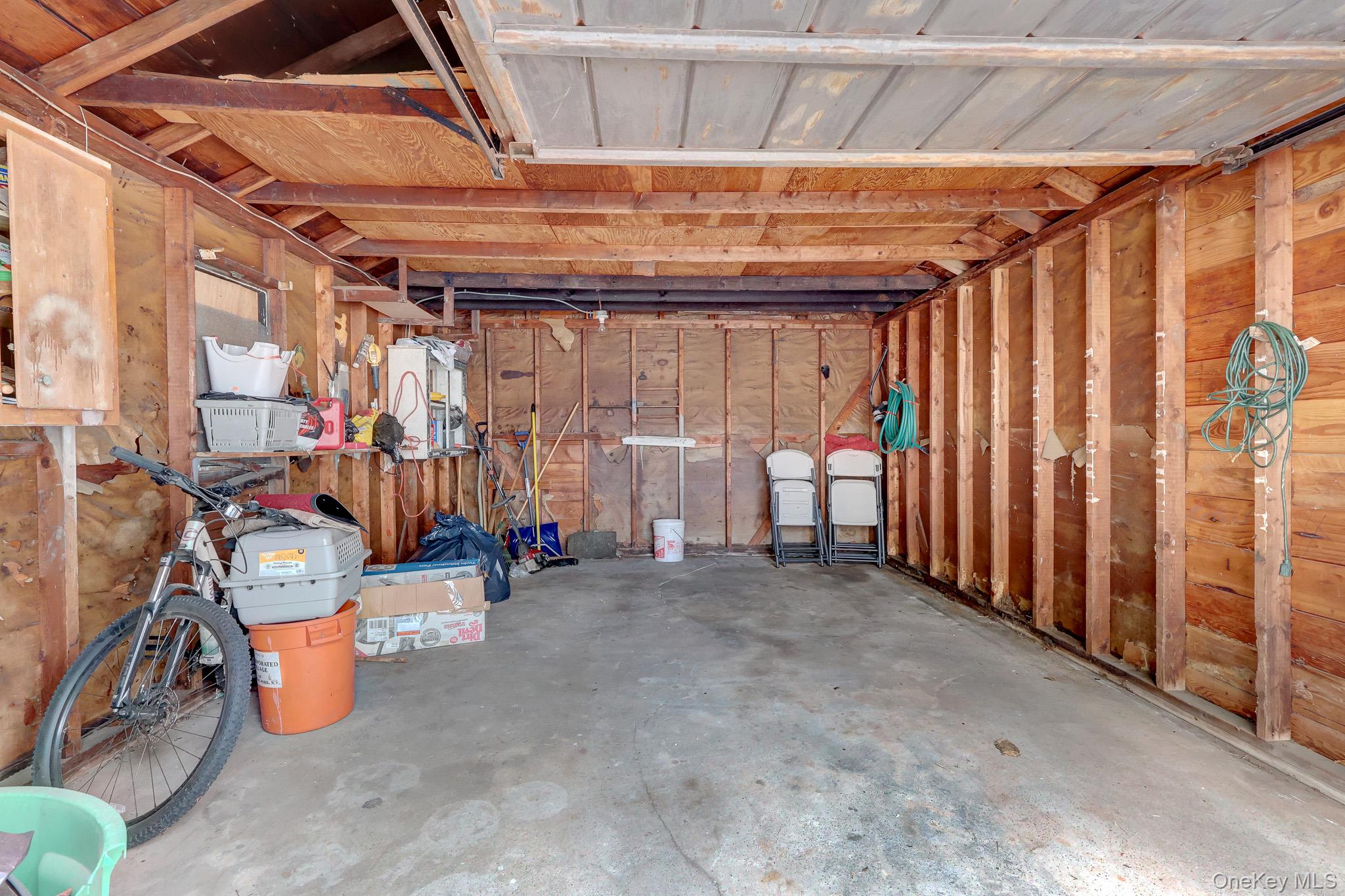 411 New Hyde Park Road Property Photo 5