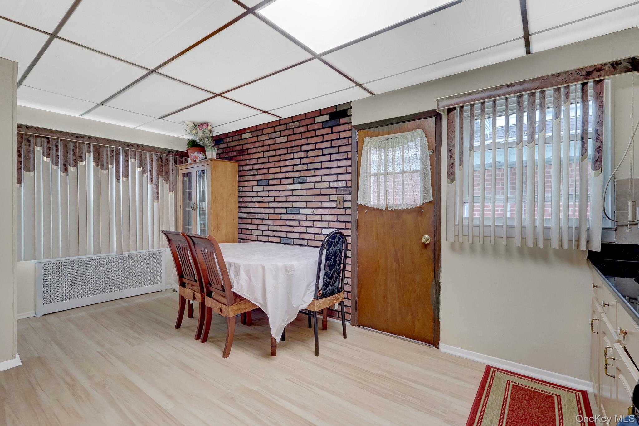 411 New Hyde Park Road Property Photo 18