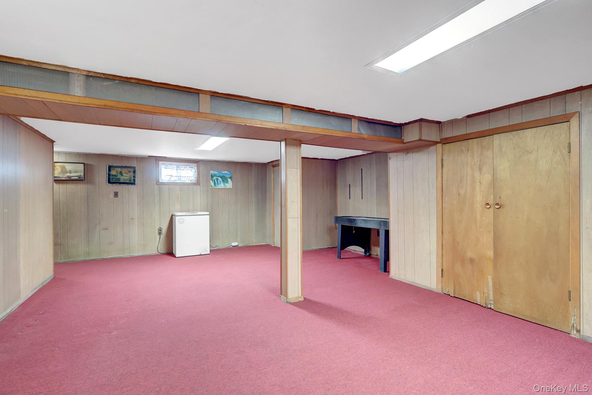 411 New Hyde Park Road Property Photo 22