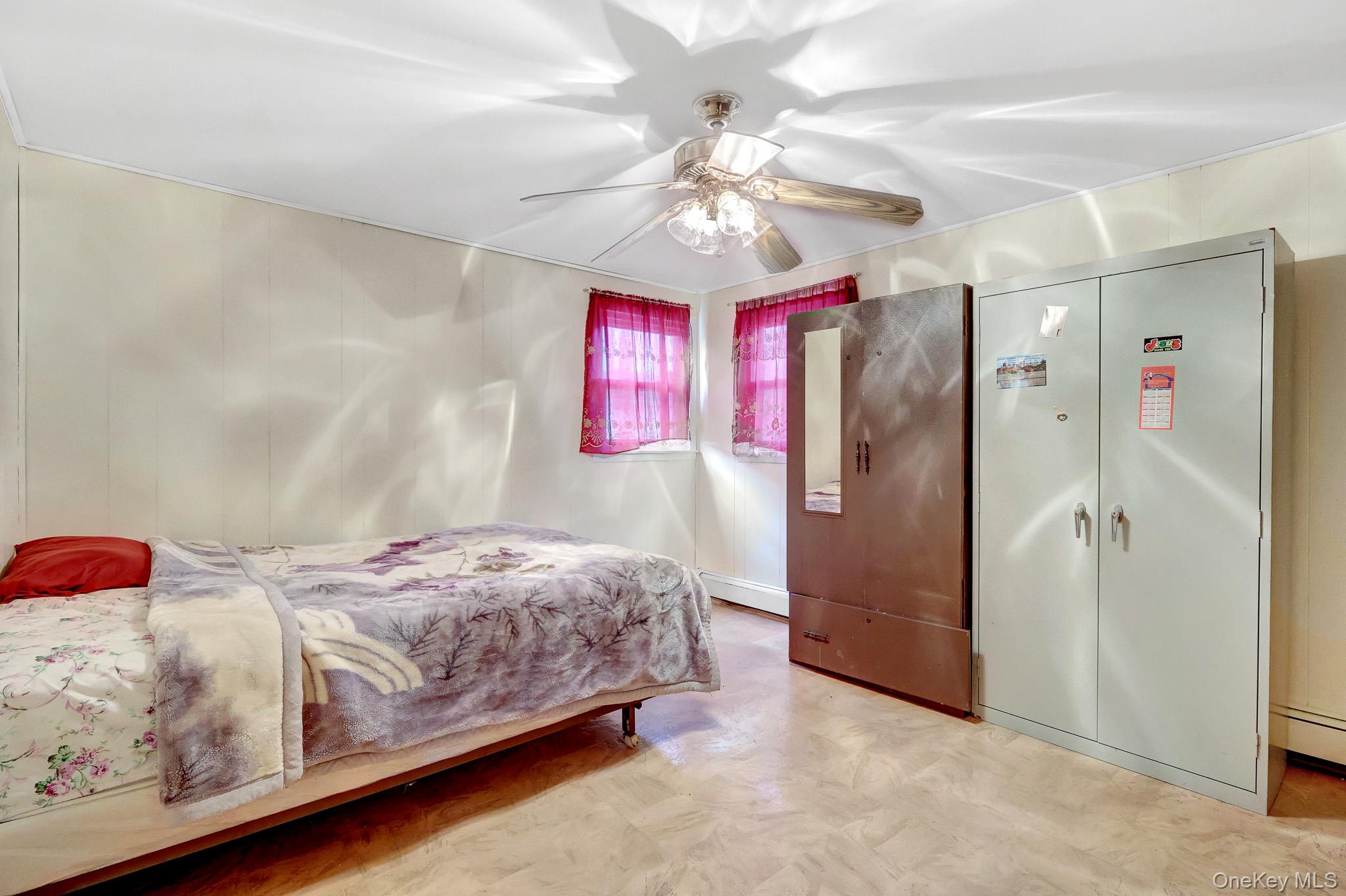 411 New Hyde Park Road Property Photo 25
