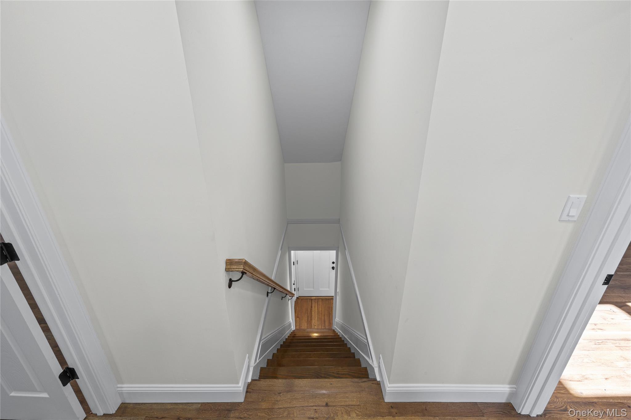 843 Jerusalem Avenue Property Photo 16