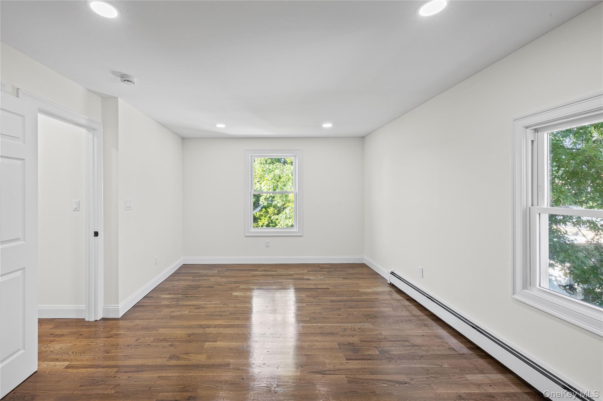 843 Jerusalem Avenue Property Photo 25