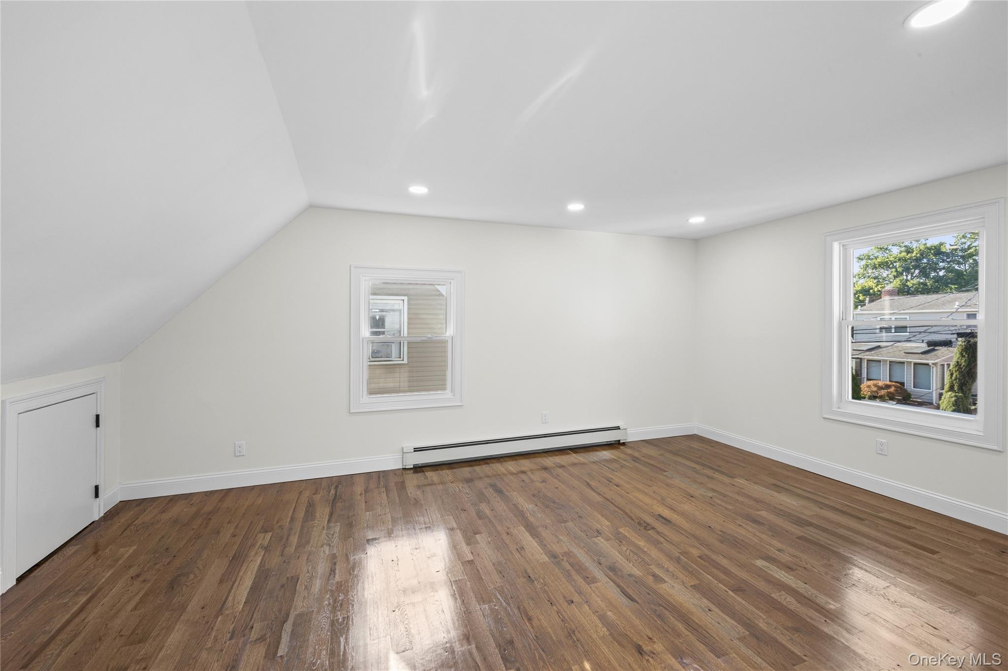843 Jerusalem Avenue Property Photo 29