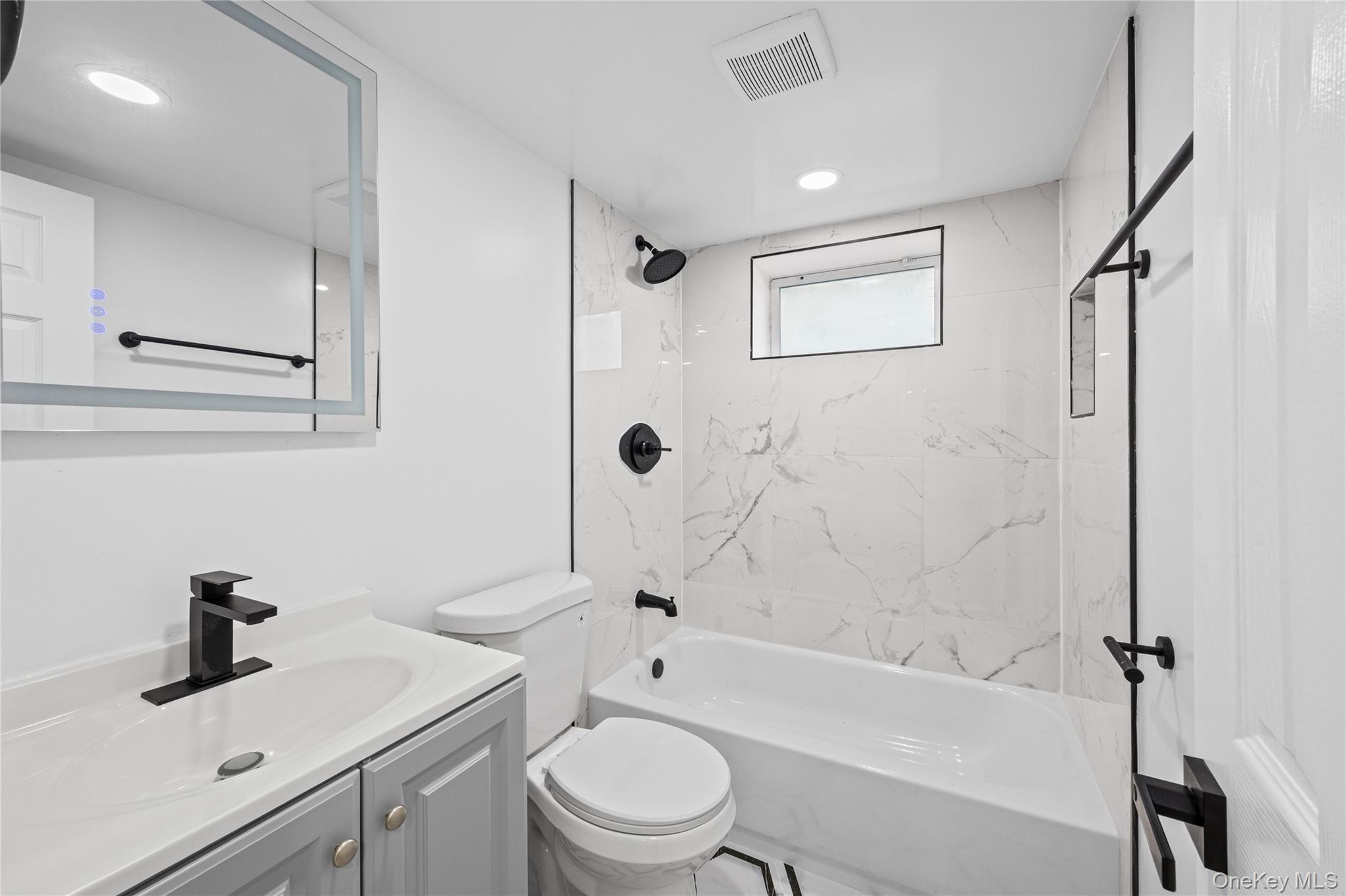 843 Jerusalem Avenue Property Photo 35