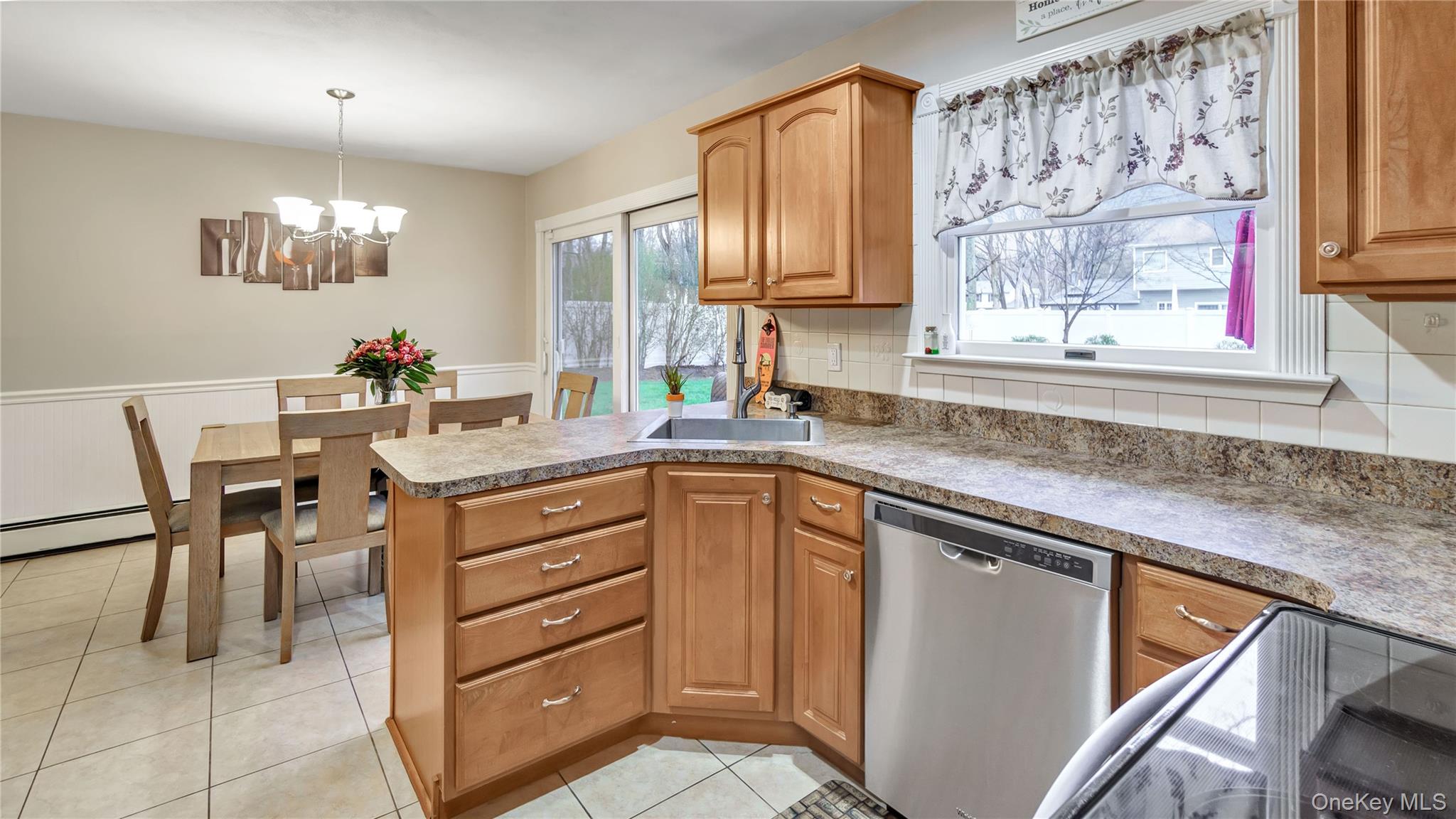33 Spencer Lane Property Photo 17