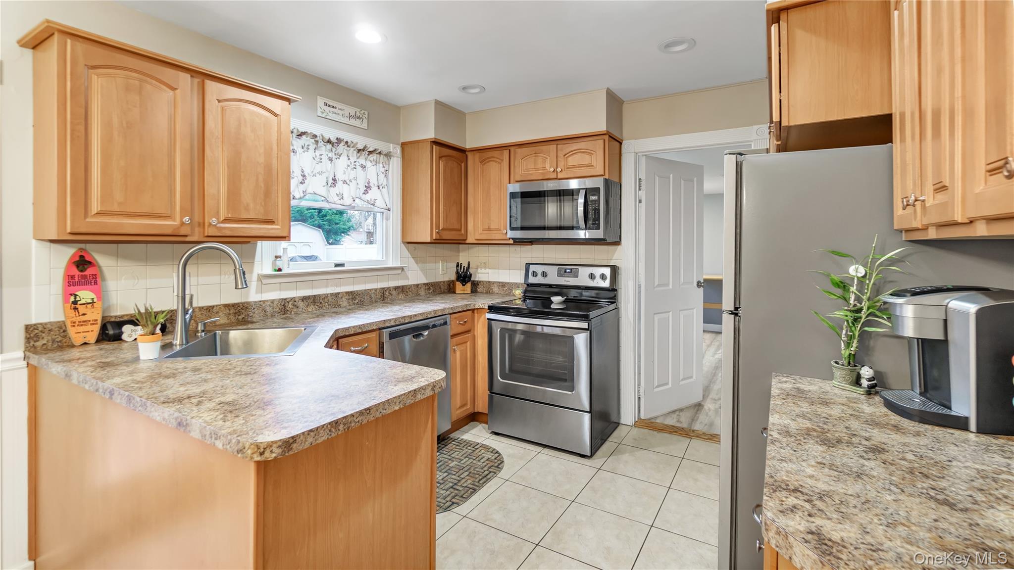 33 Spencer Lane Property Photo 18