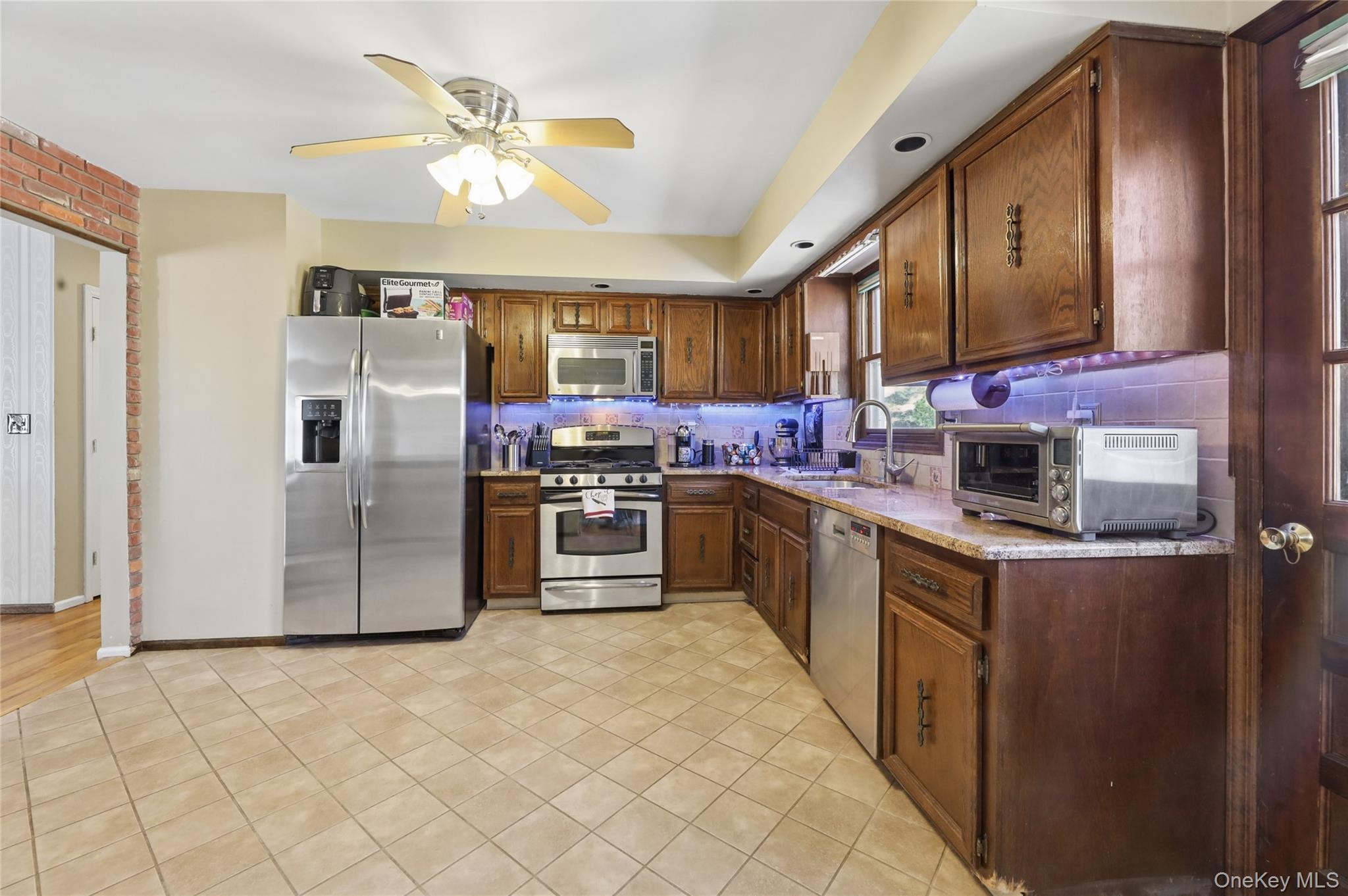 635 S Pascack Property Photo 13