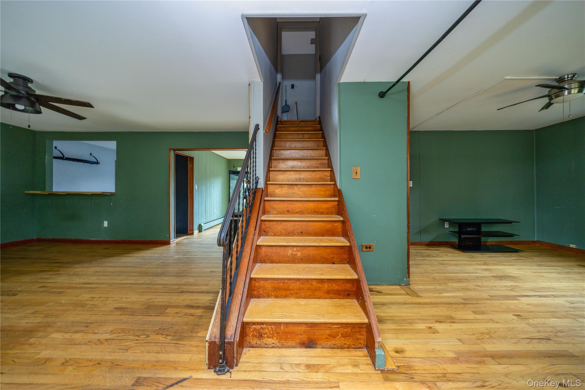 225 S Harrison Avenue Property Photo 3