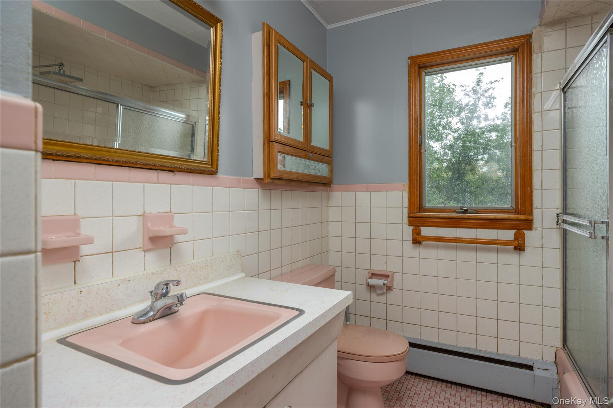225 S Harrison Avenue Property Photo 8