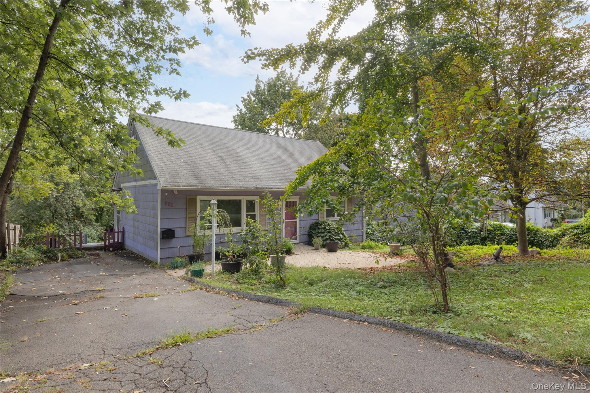 225 S Harrison Avenue Property Photo 26