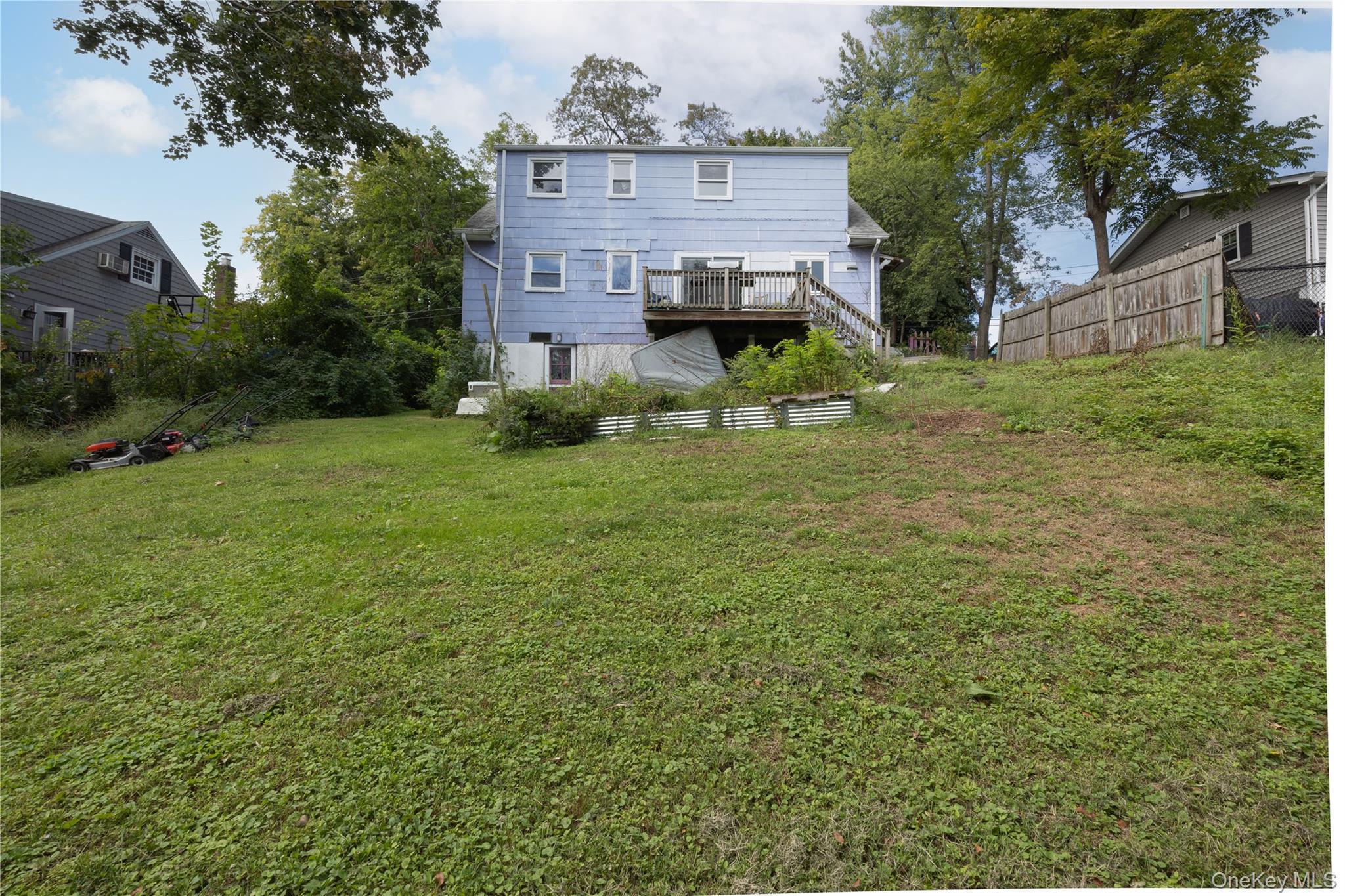225 S Harrison Avenue Property Photo 28