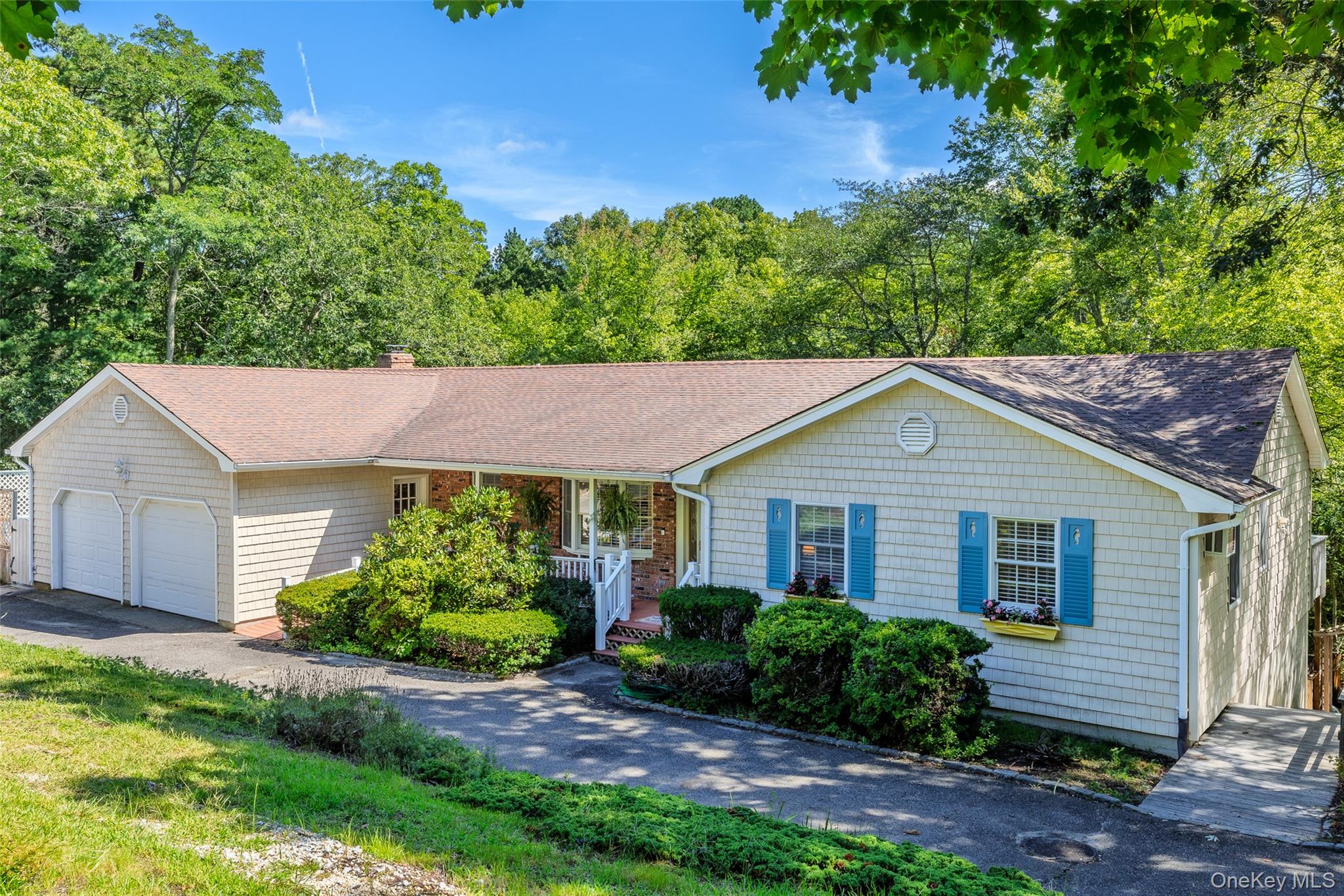 18 Beaver Lane Property Photo 1